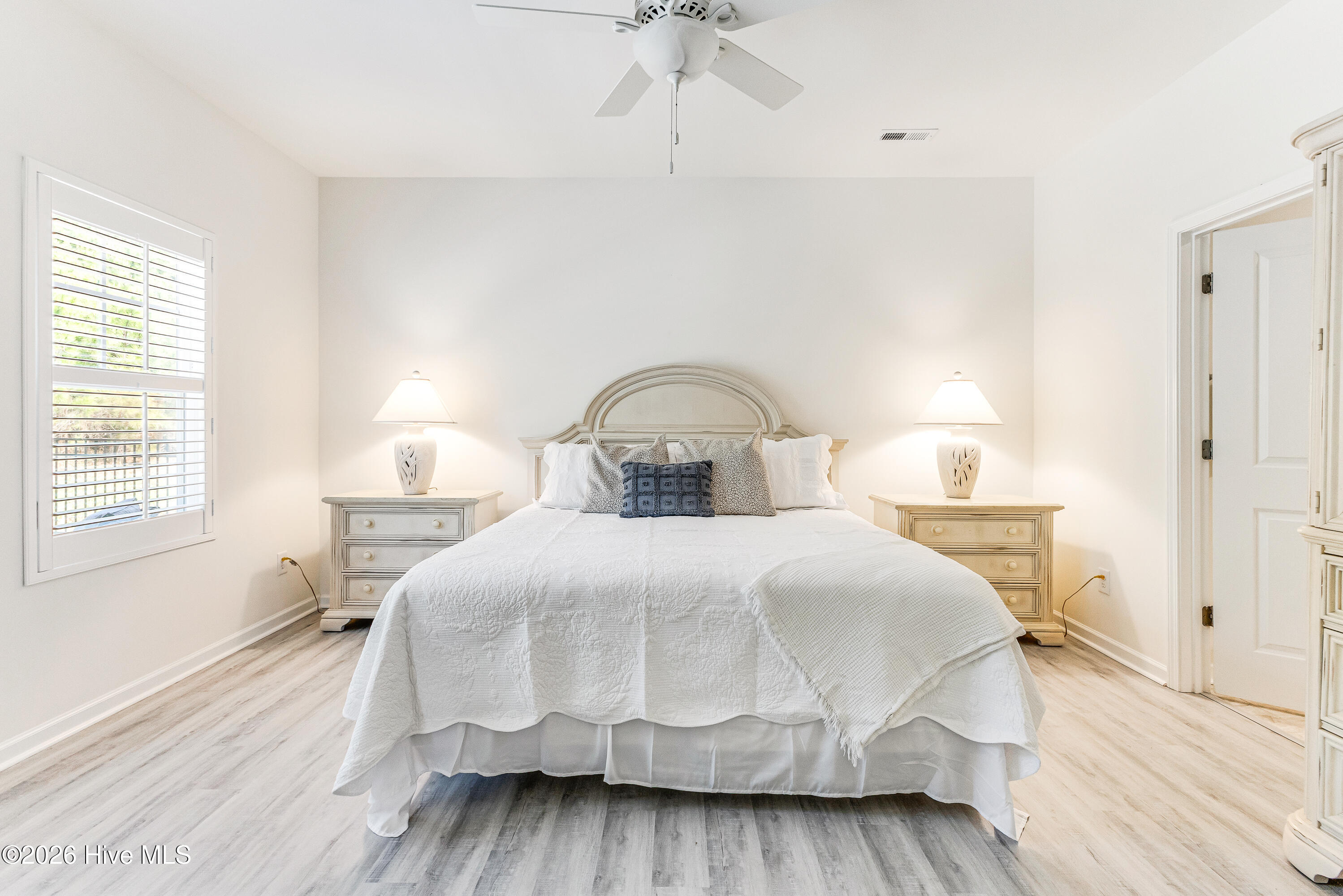 100562750 | Photo 21