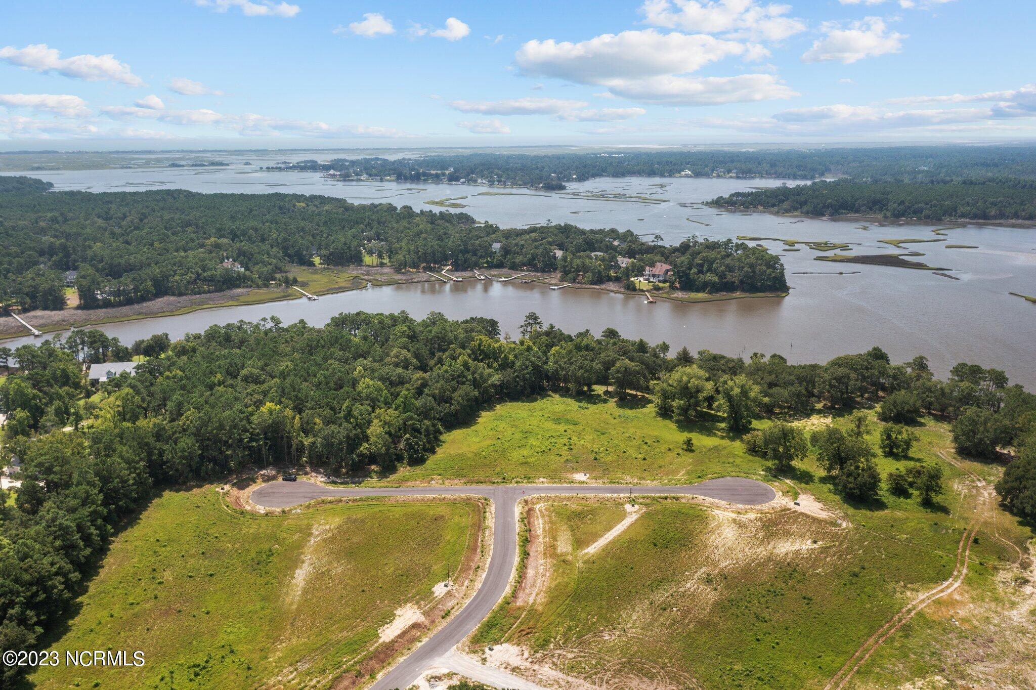 100398223 | Photo 13