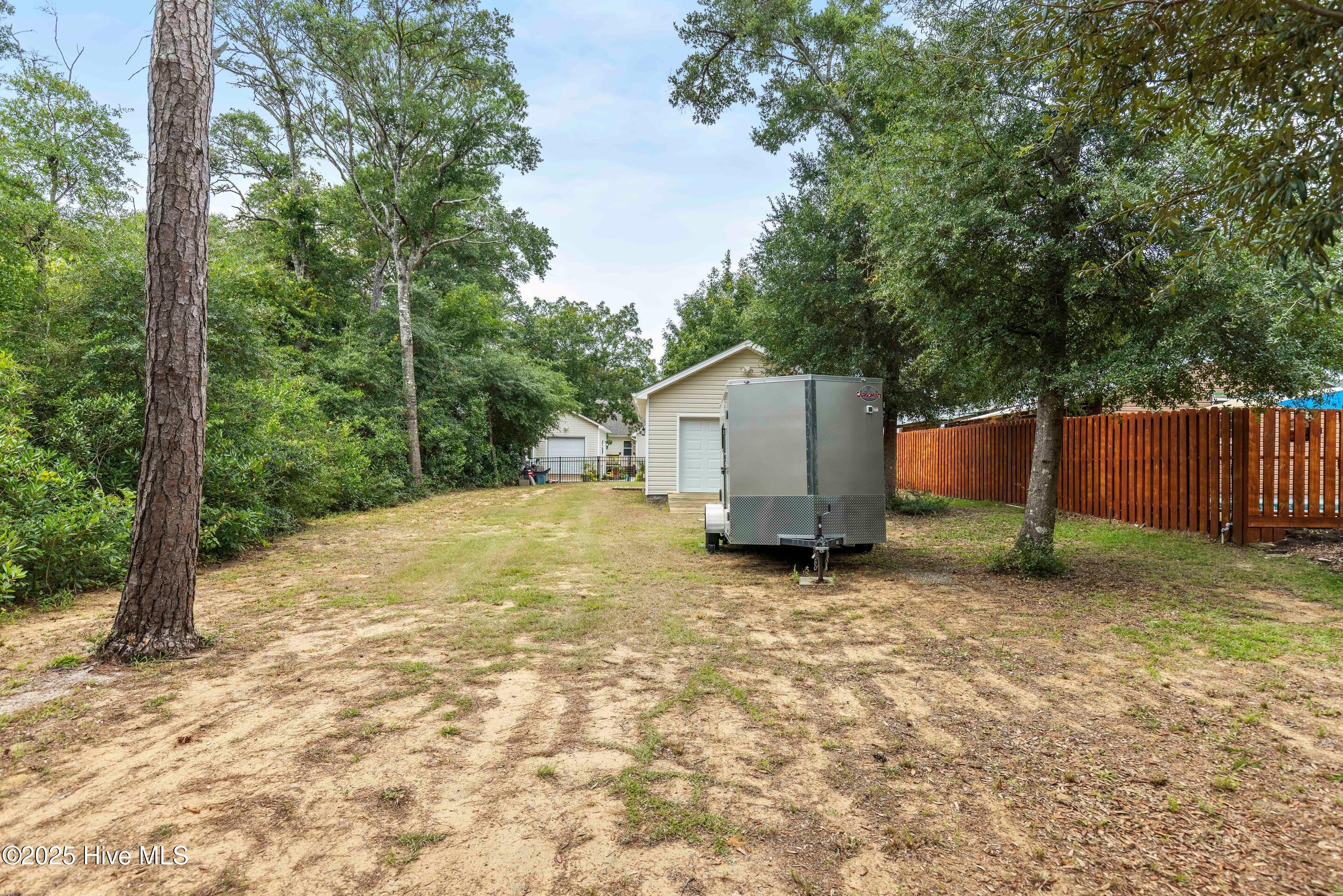 100526521 | Photo 77