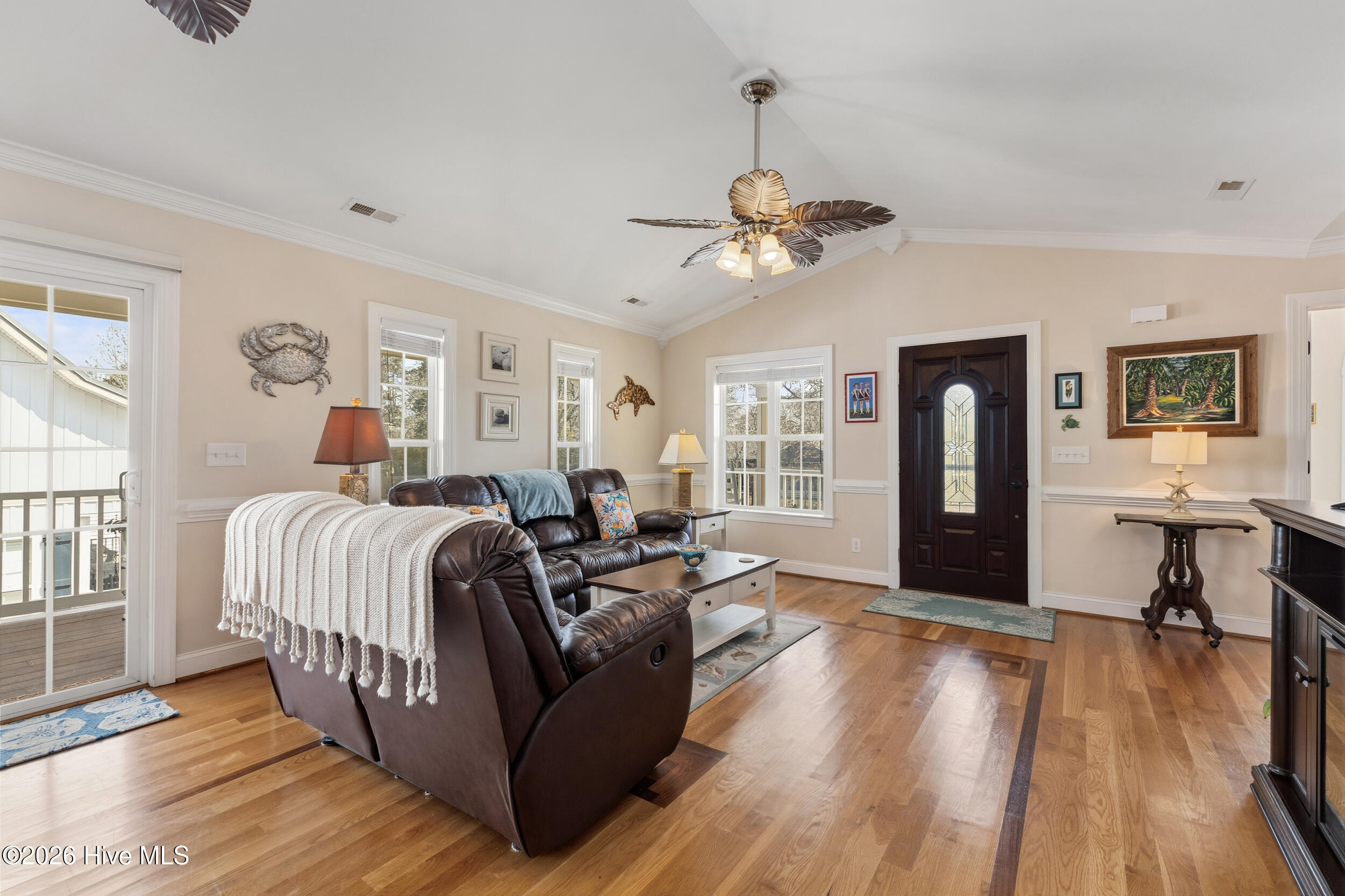 100564508 | Photo 21