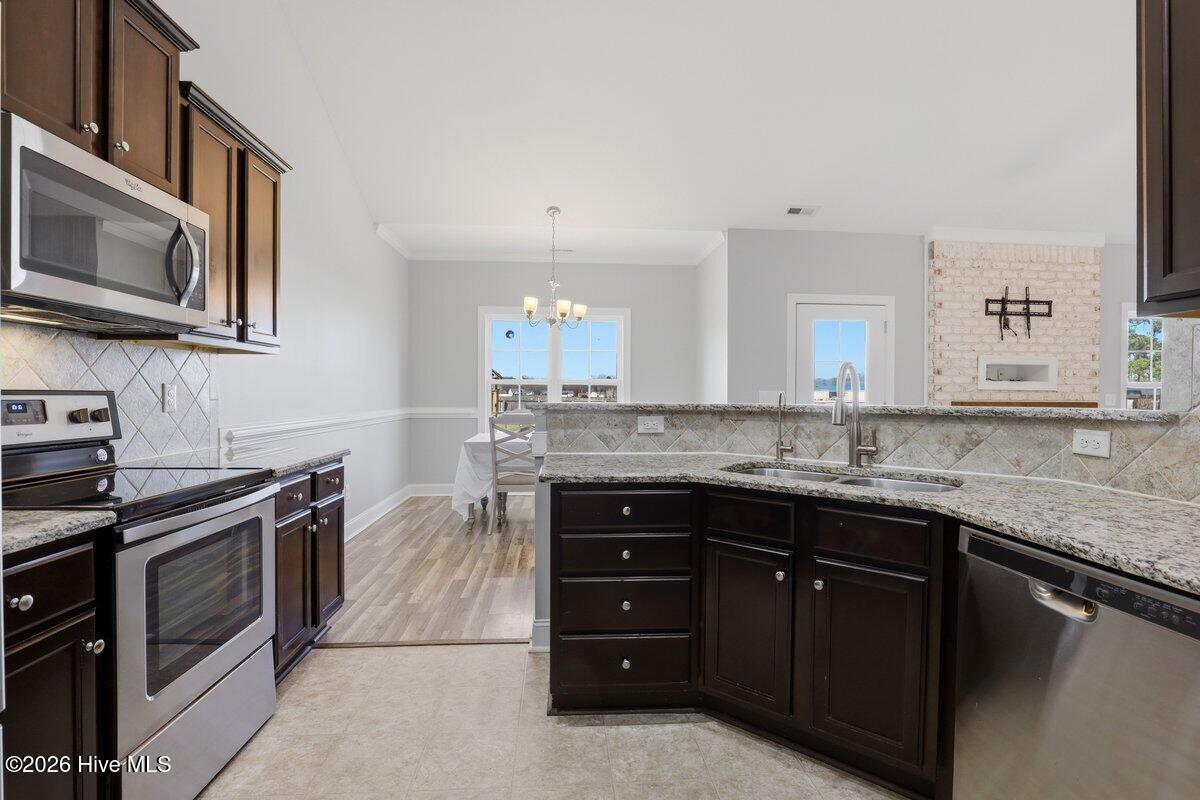 109 Northfield Dr-19