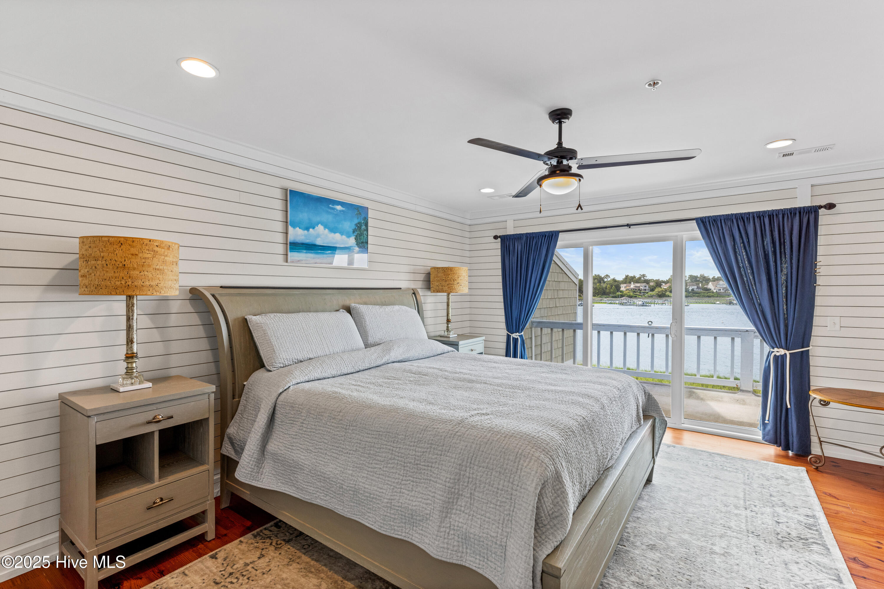 100523533 | Photo 15