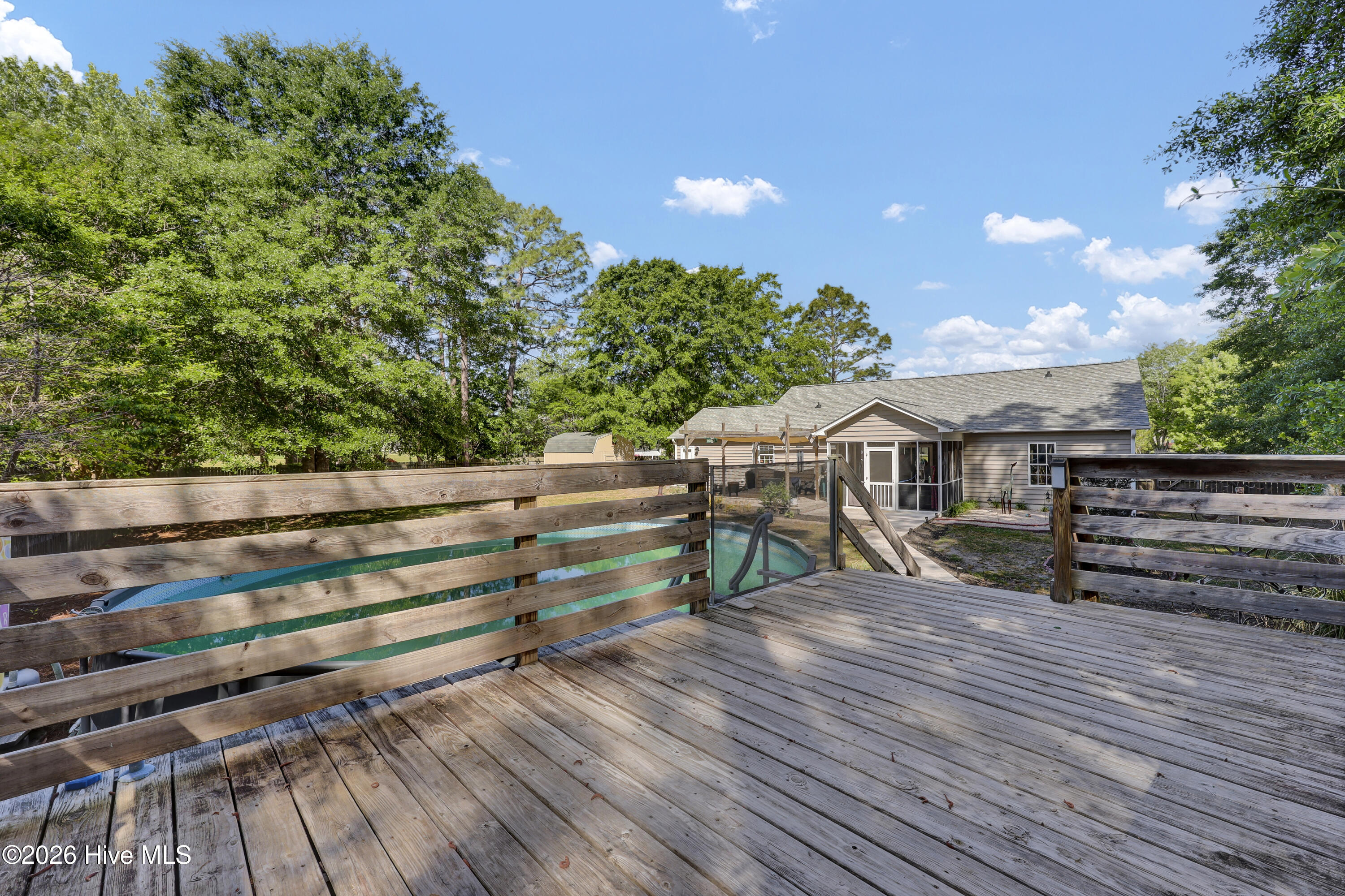 100569381 | Photo 26