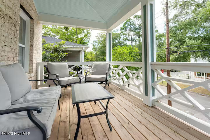 100562028 | Photo 33