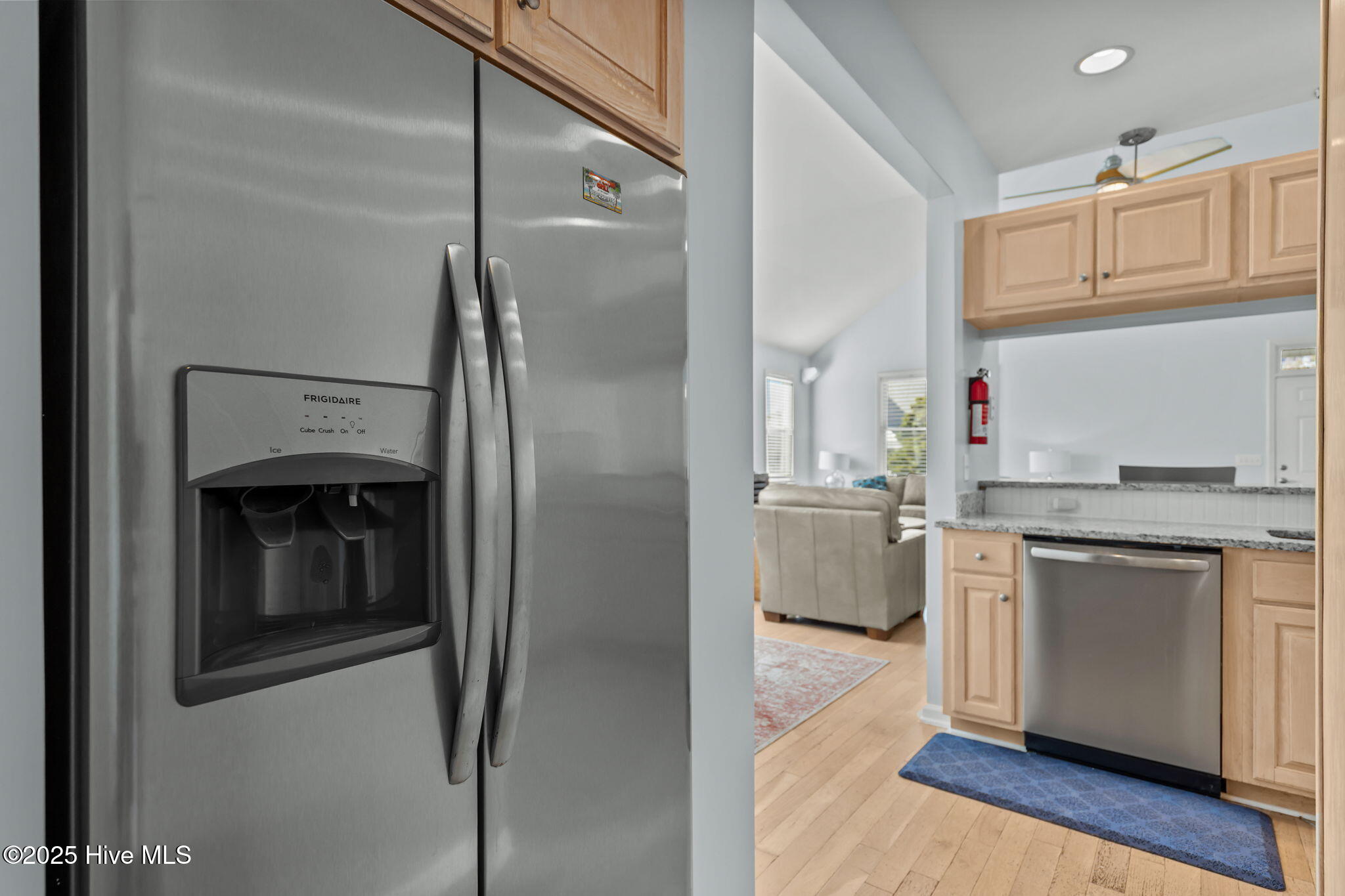 100542562 | Photo 20