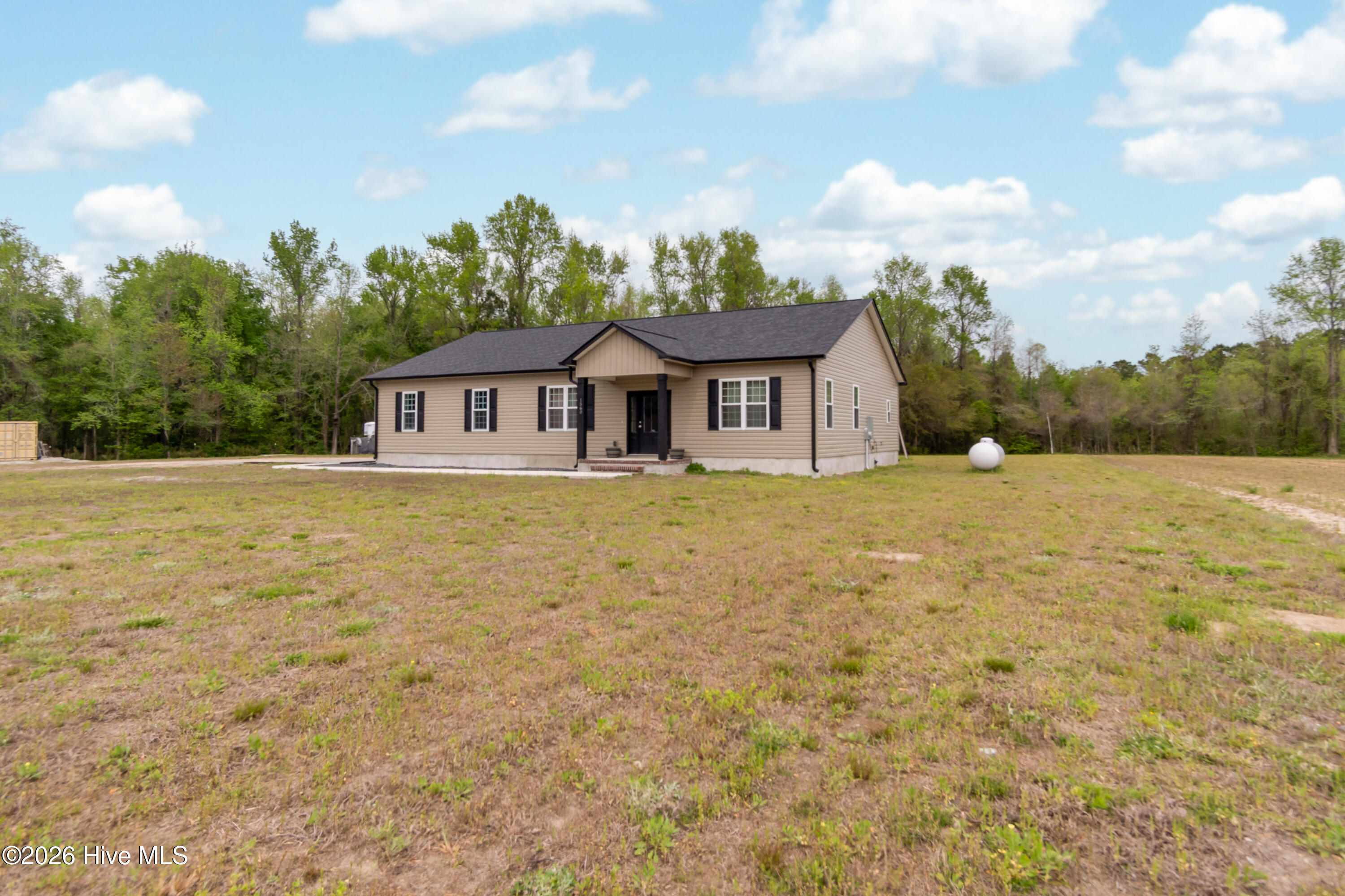 1560 White Oak River Road,Maysville