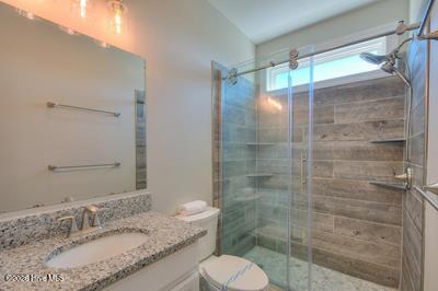 100547319 | Photo 25