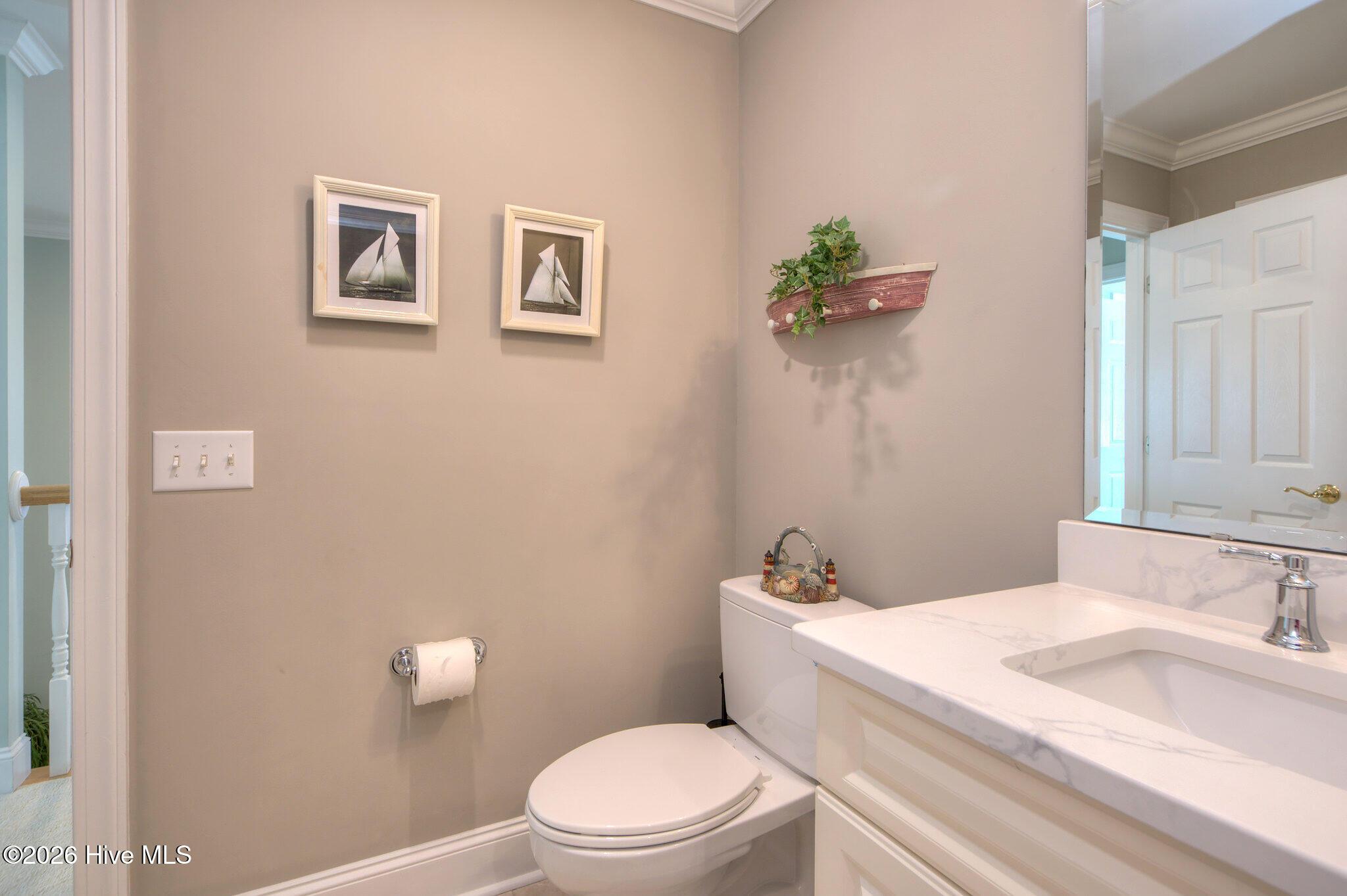 100553459 | Photo 77