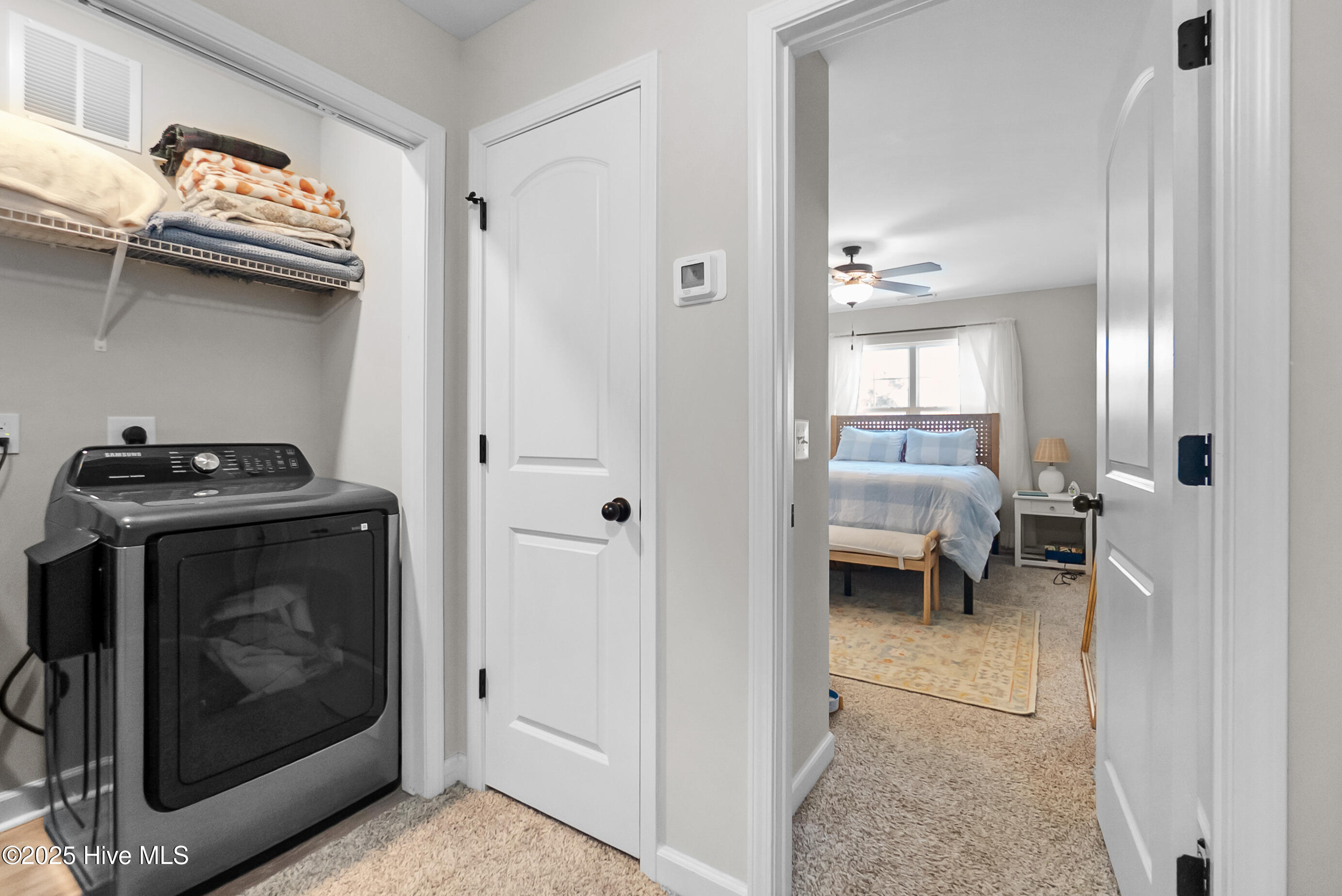 100545526 | Photo 35