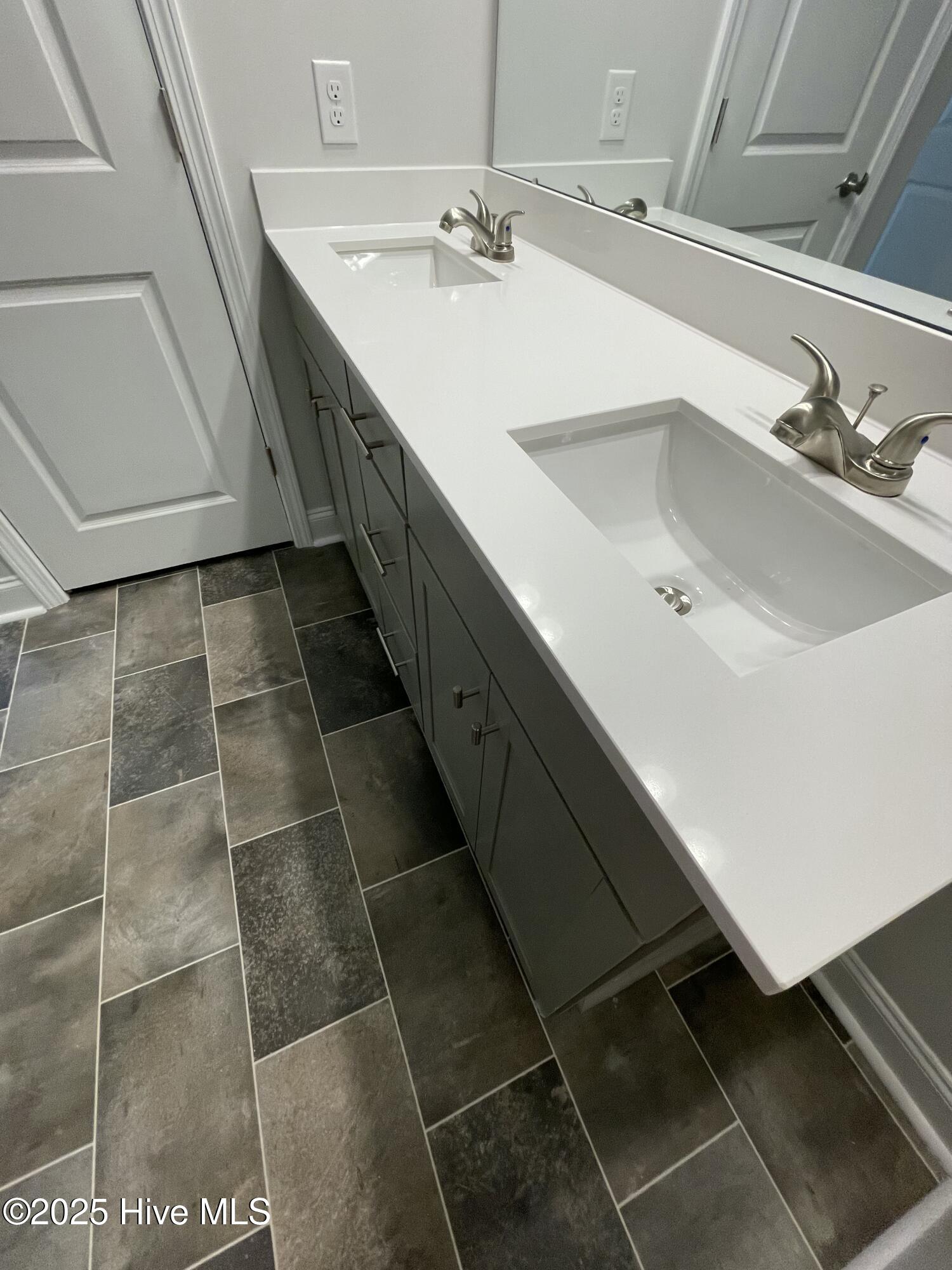 100422269 | Photo 41