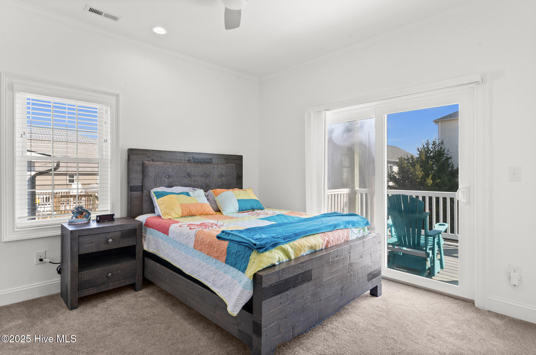 100541002 | Photo 13