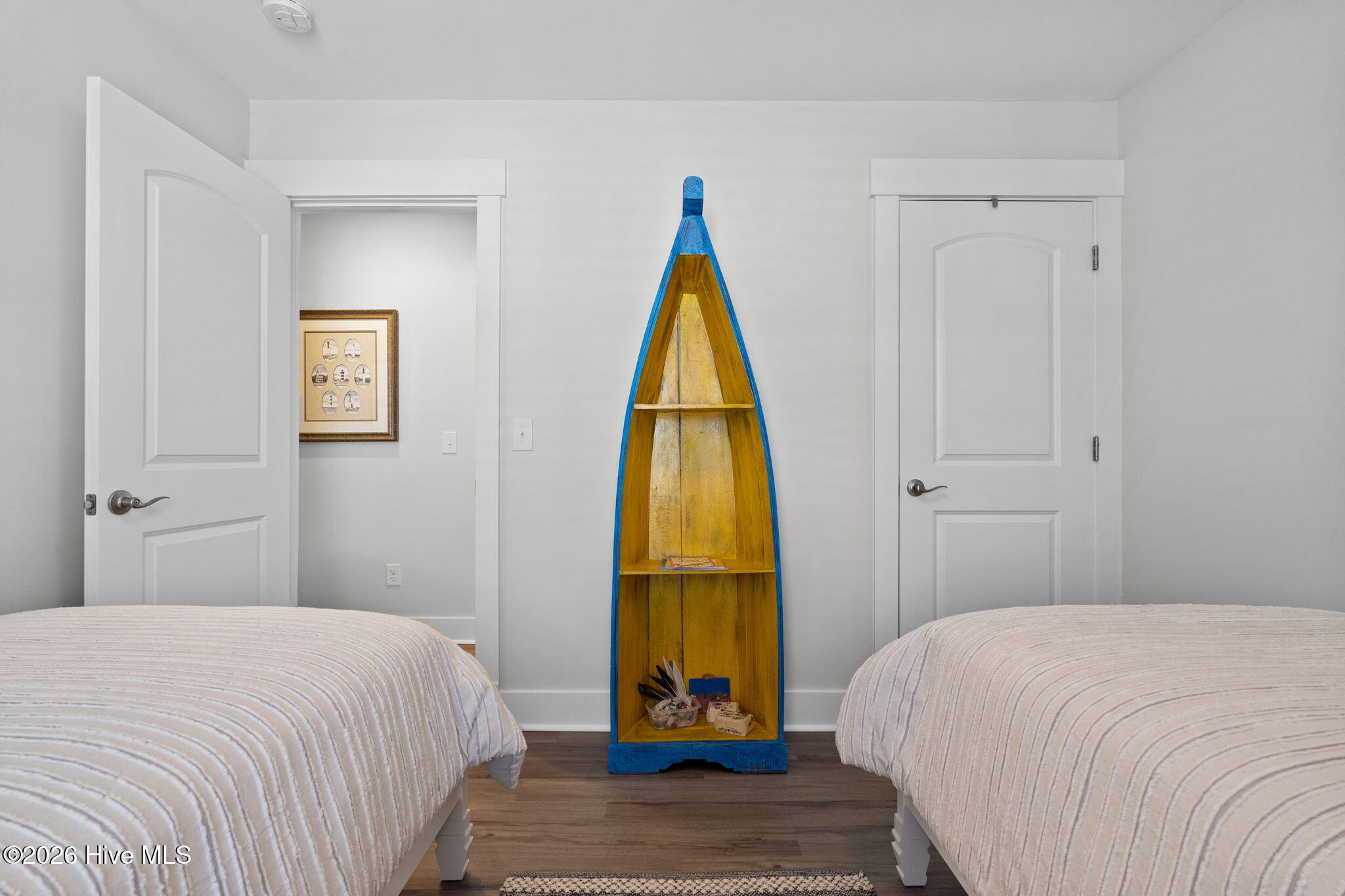 100564957 | Photo 35