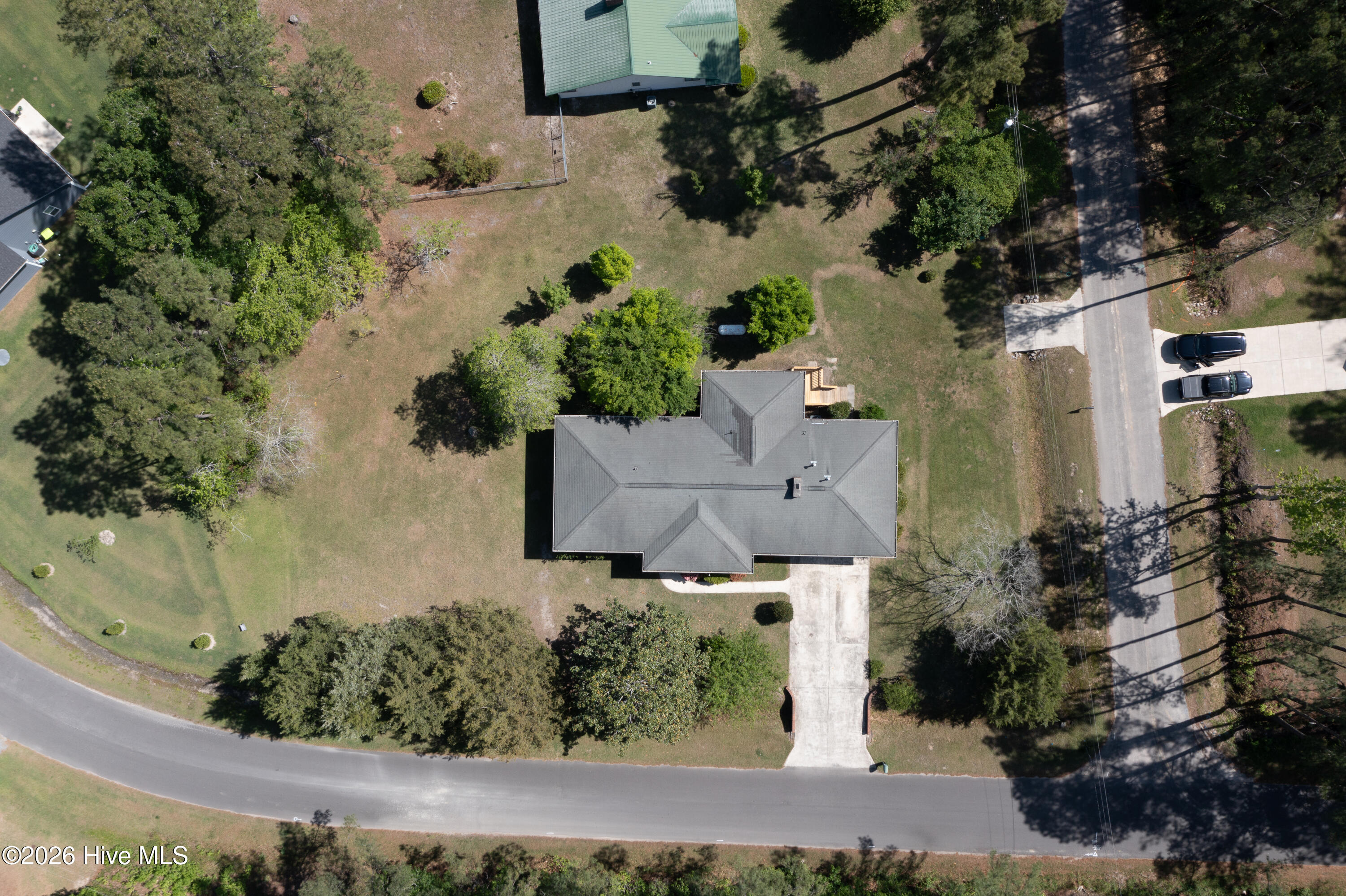 100569275 | Photo 41