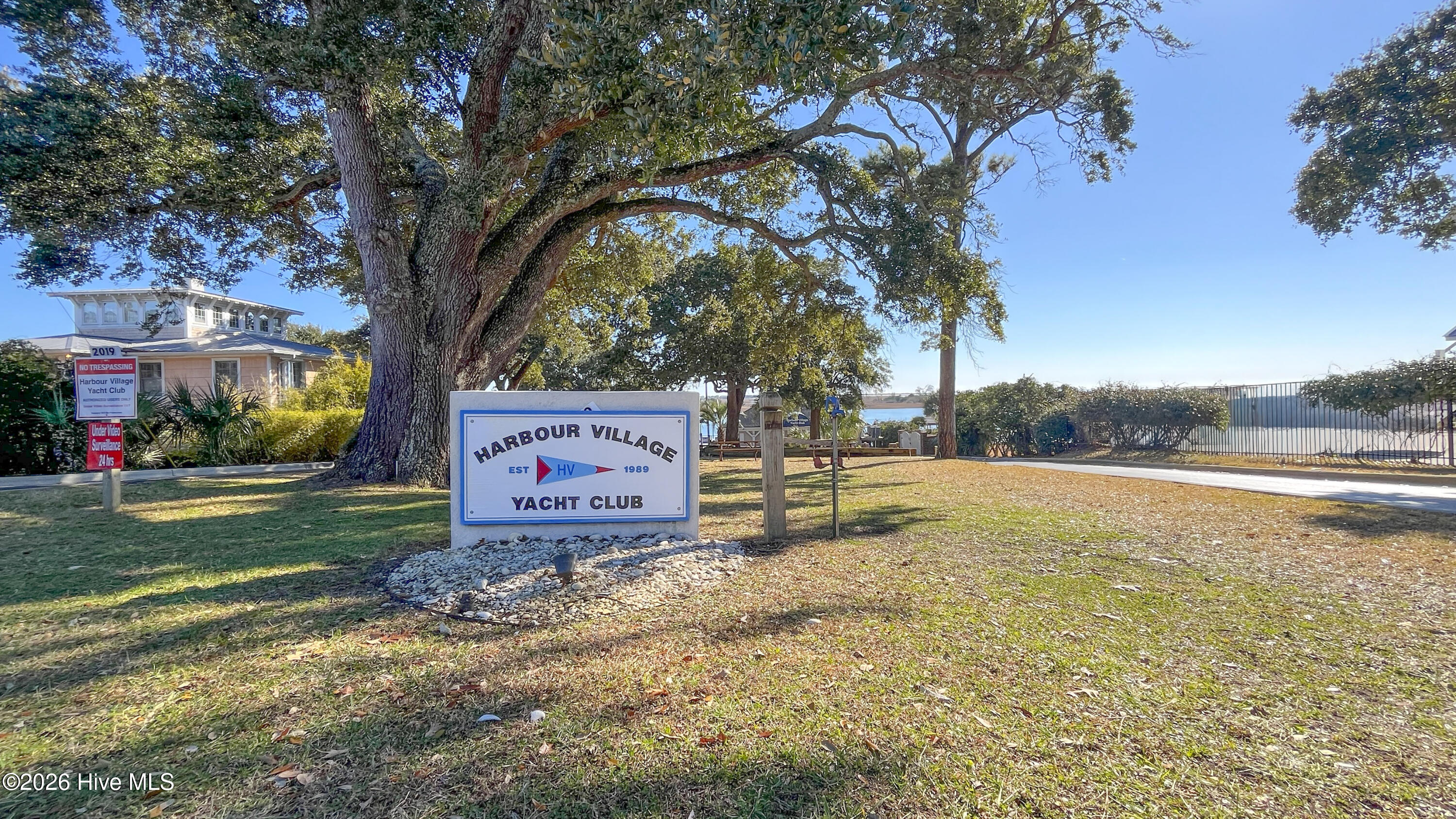 100550440 | Photo 73