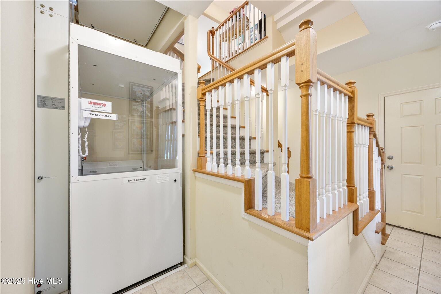 100526123 | Photo 12