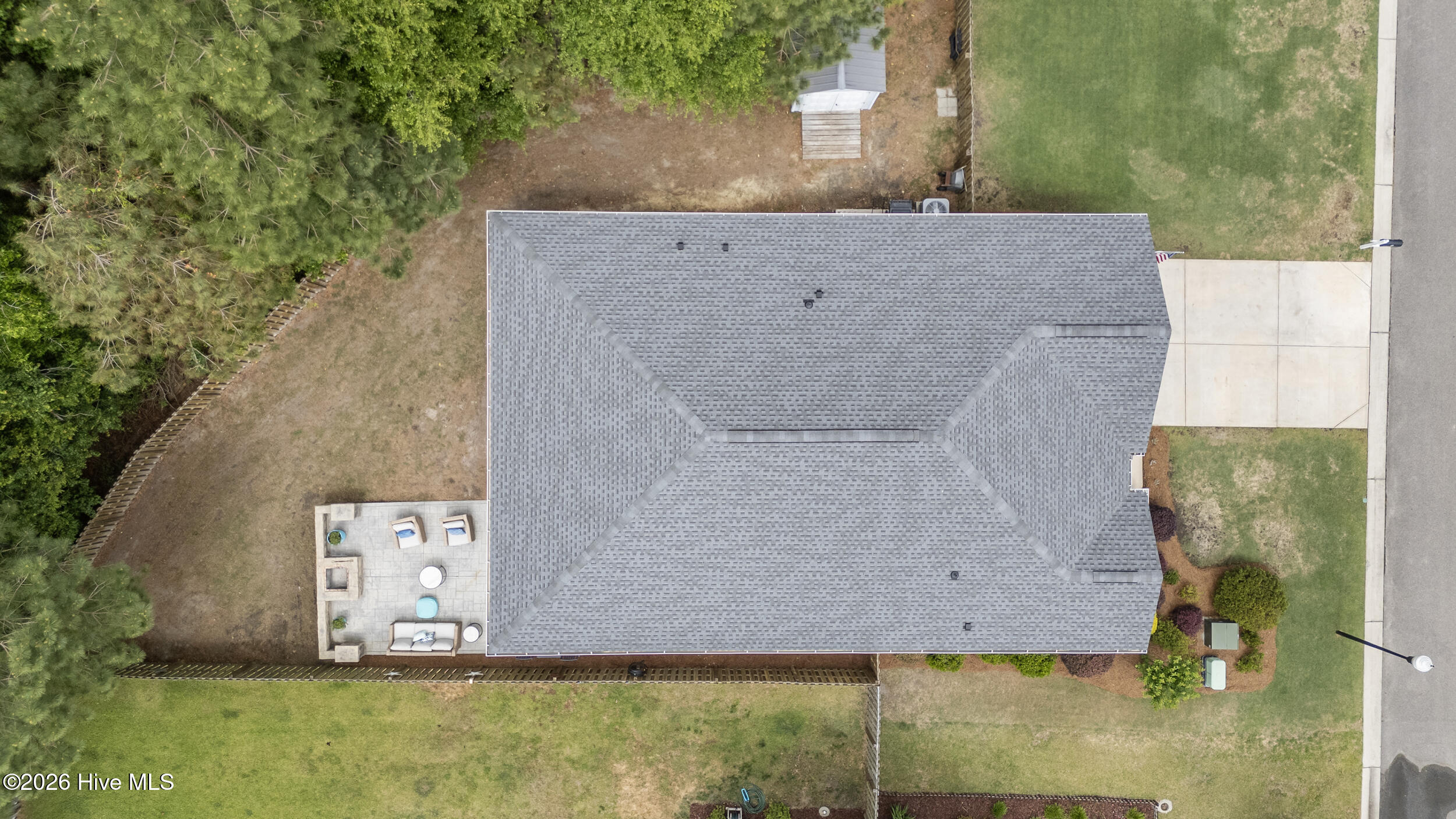 100570461 | Photo 34