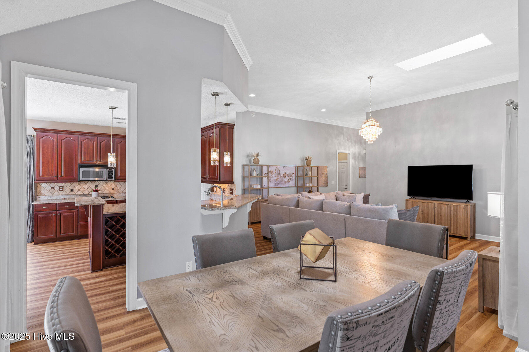 100547919 | Photo 10