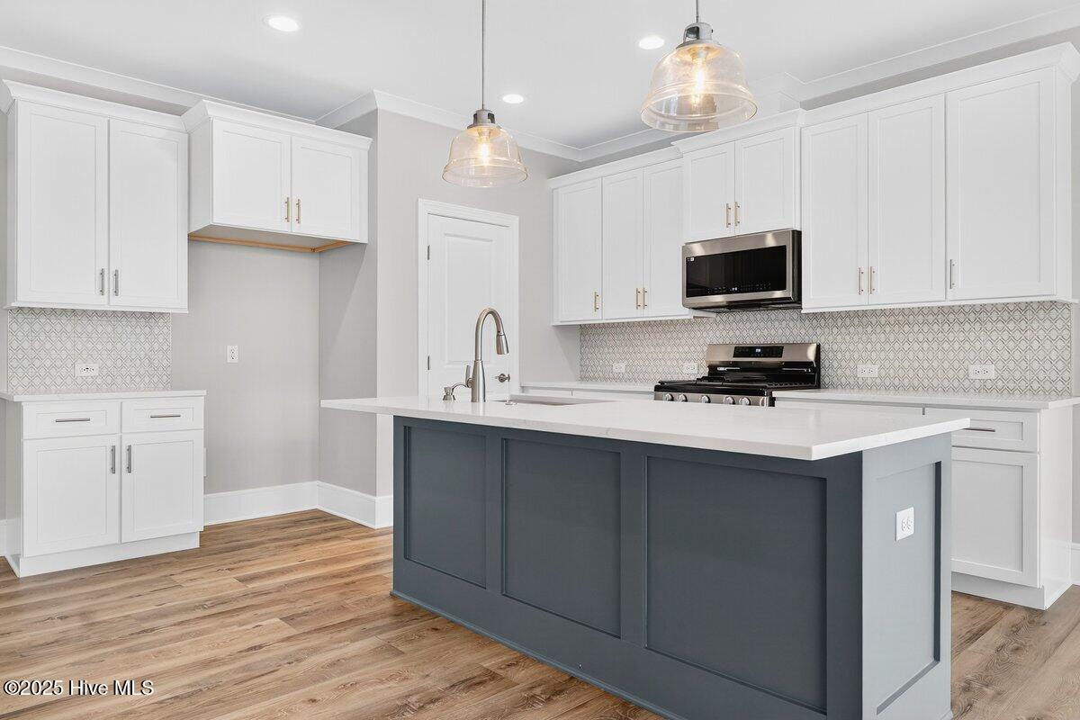 100545863 | Photo 21