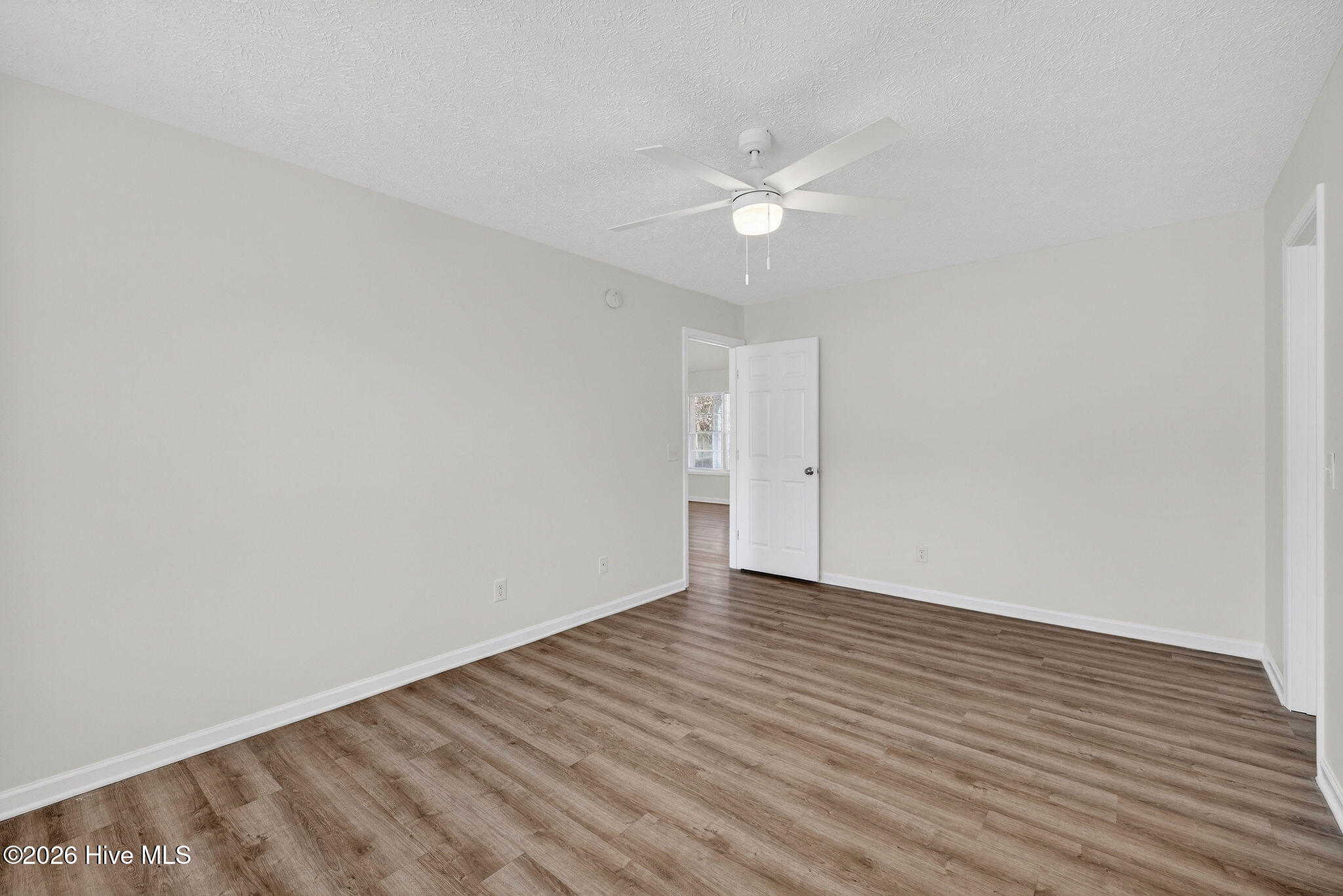 100553391 | Photo 41