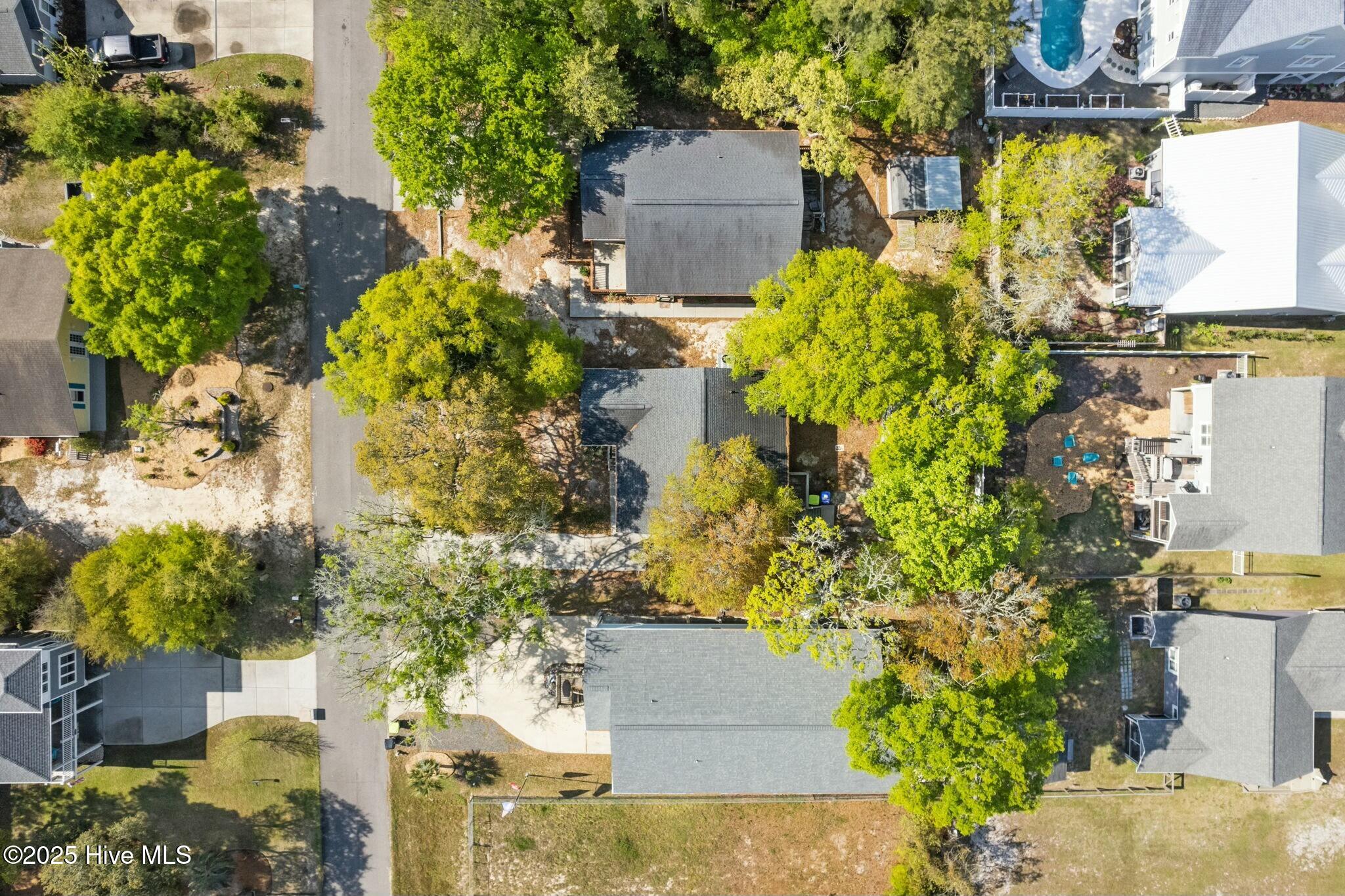 100501746 | Photo 32