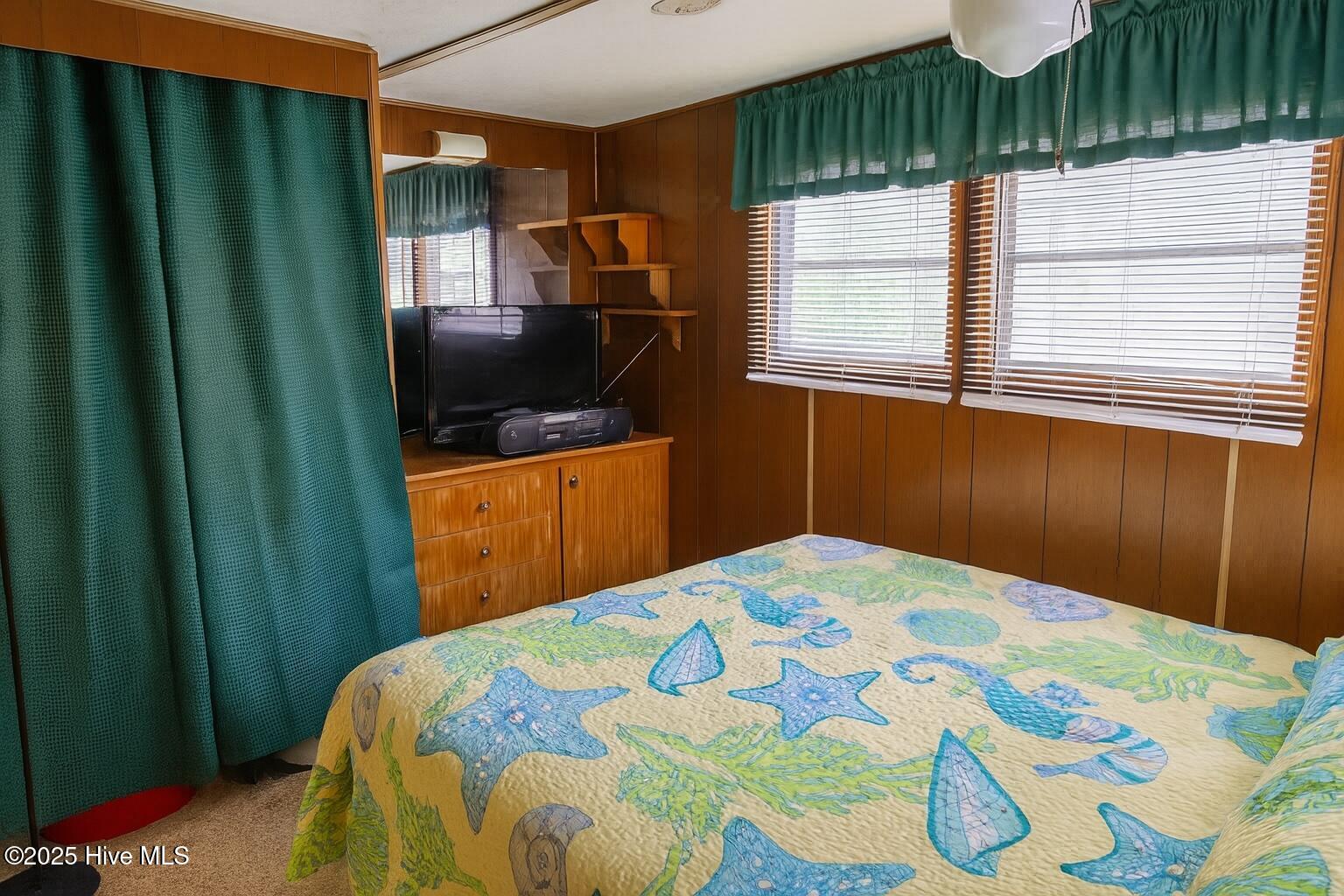 100516366 | Photo 23