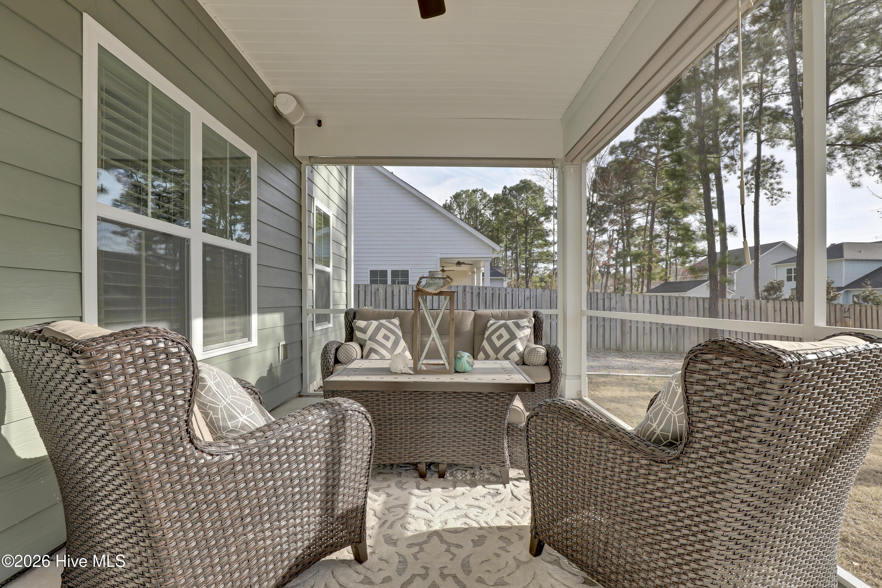 100558429 | Photo 17