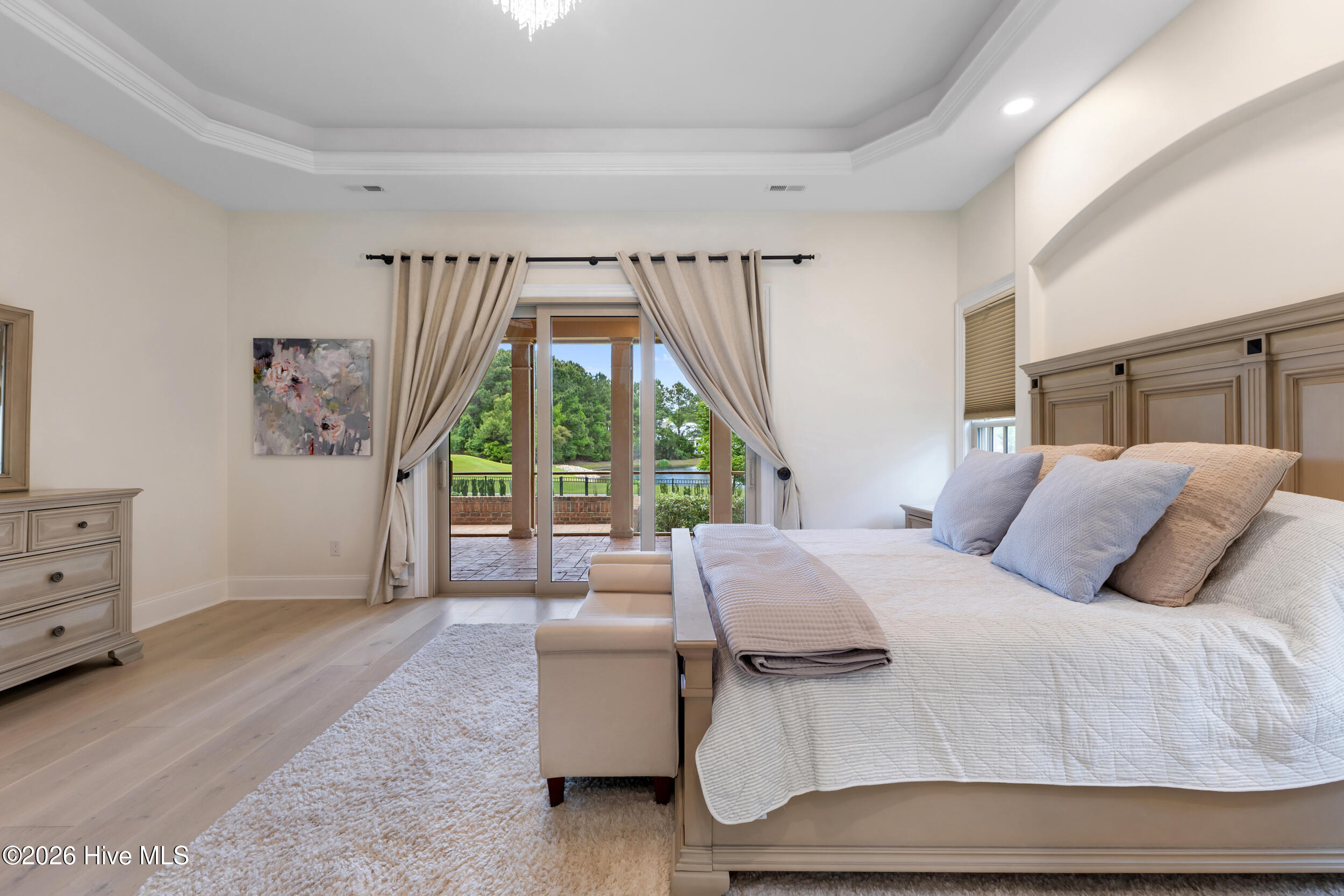 100567857 | Photo 20