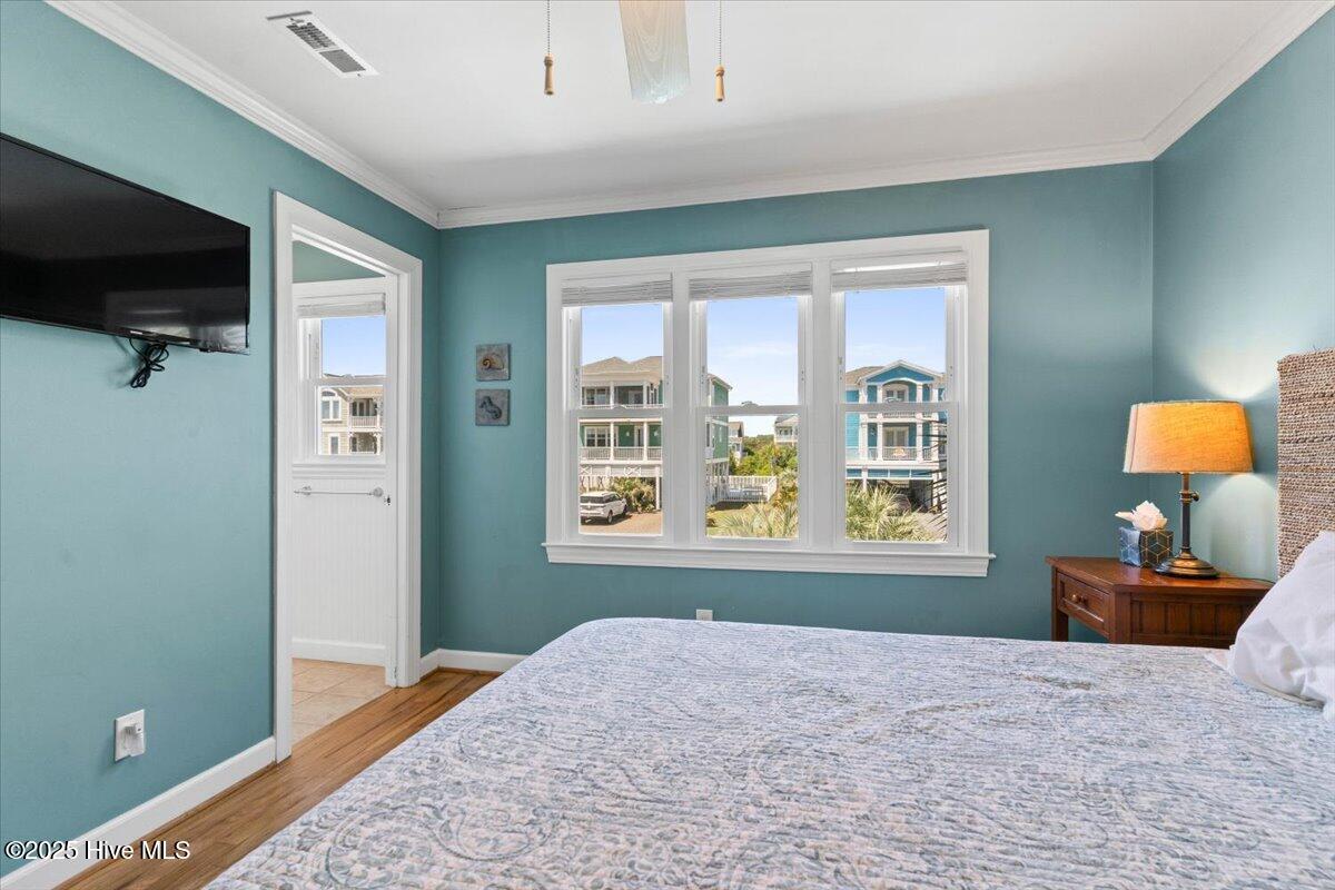 100513648 | Photo 28