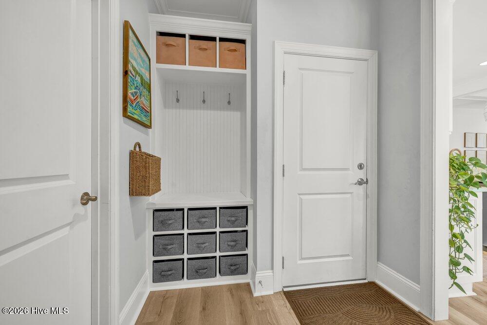 100555857 | Photo 16