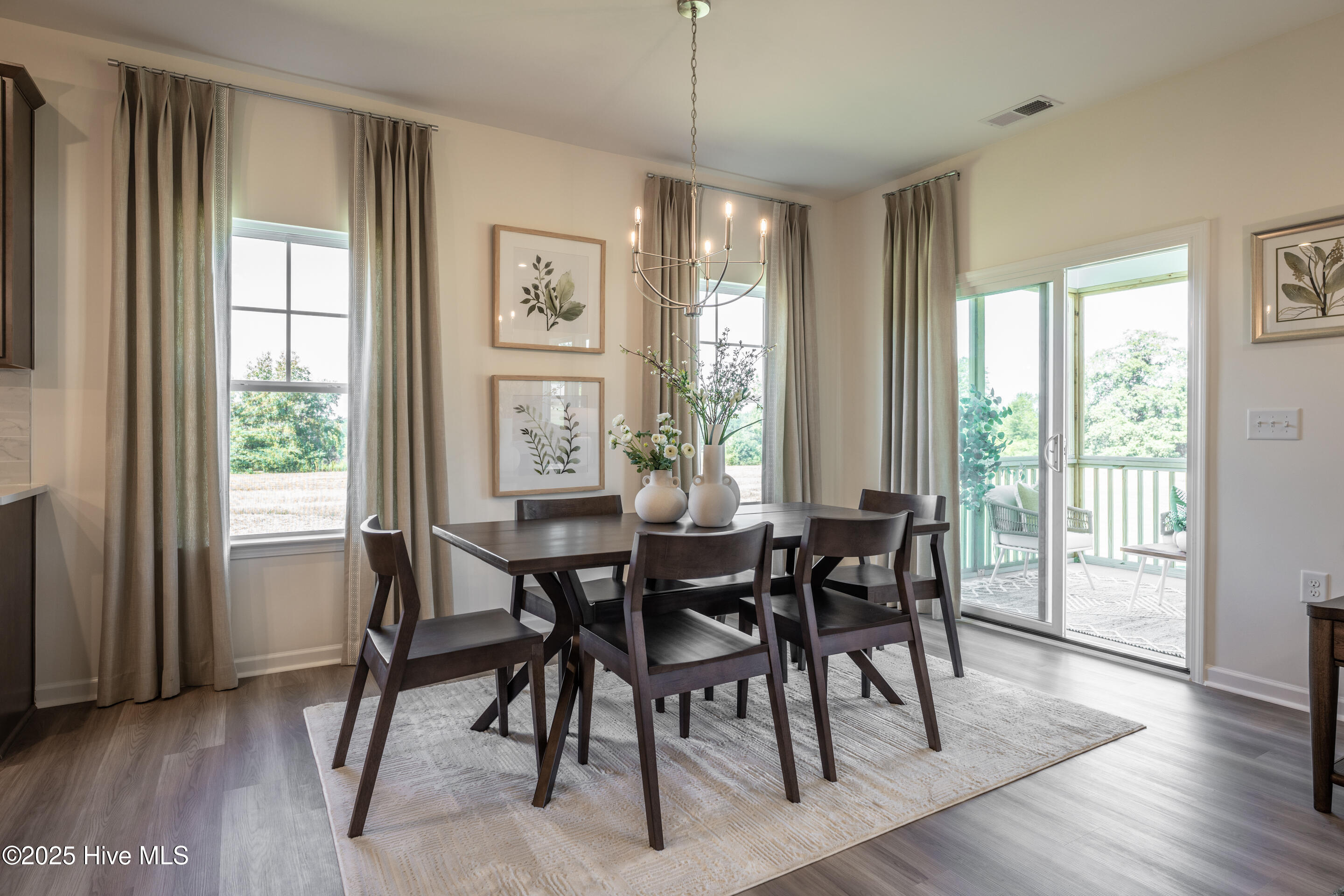 11 HHHunt Homes Maxwell - Dining