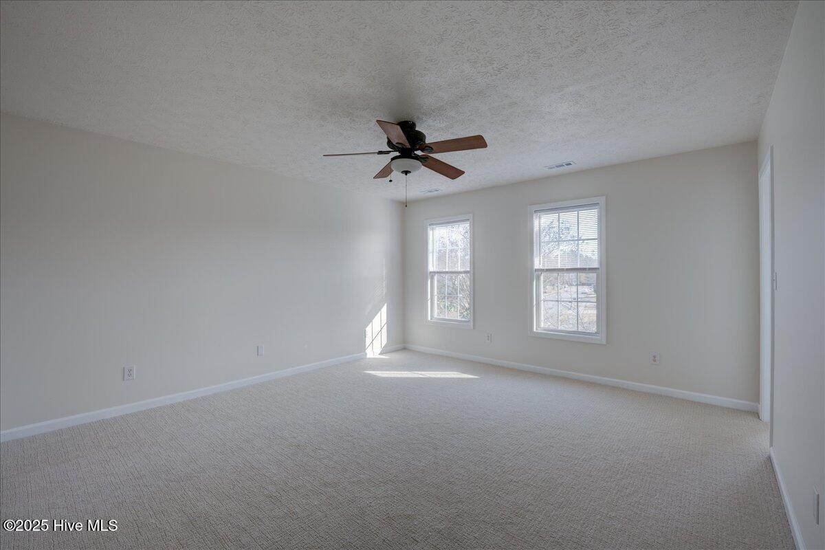 100546036 | Photo 38