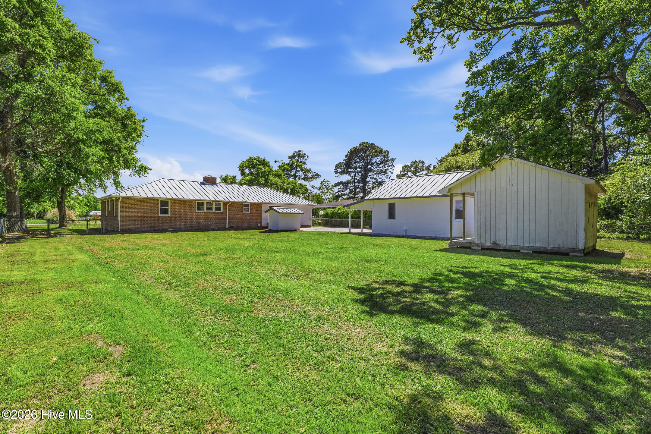 100570664 | Photo 42