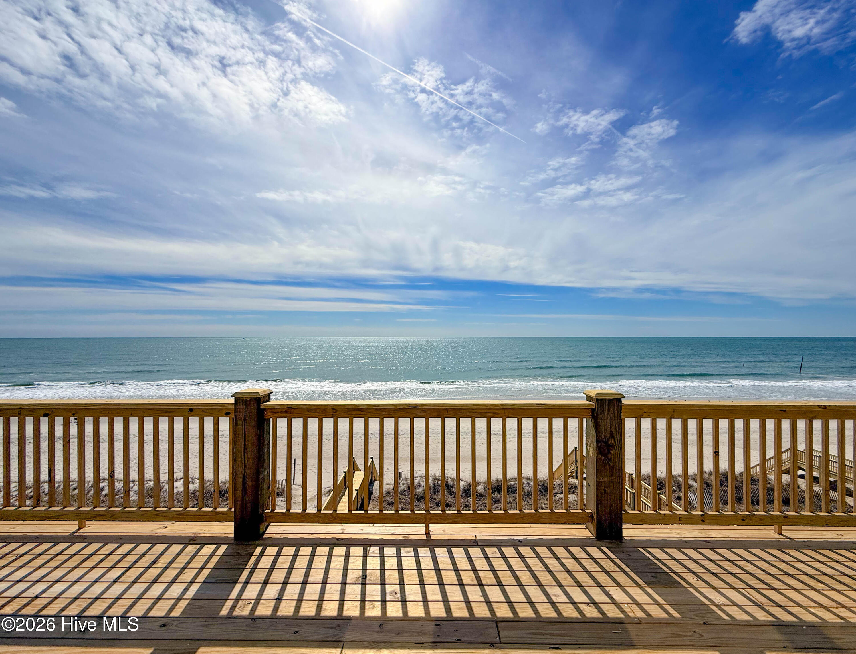 100508020 | Photo 18