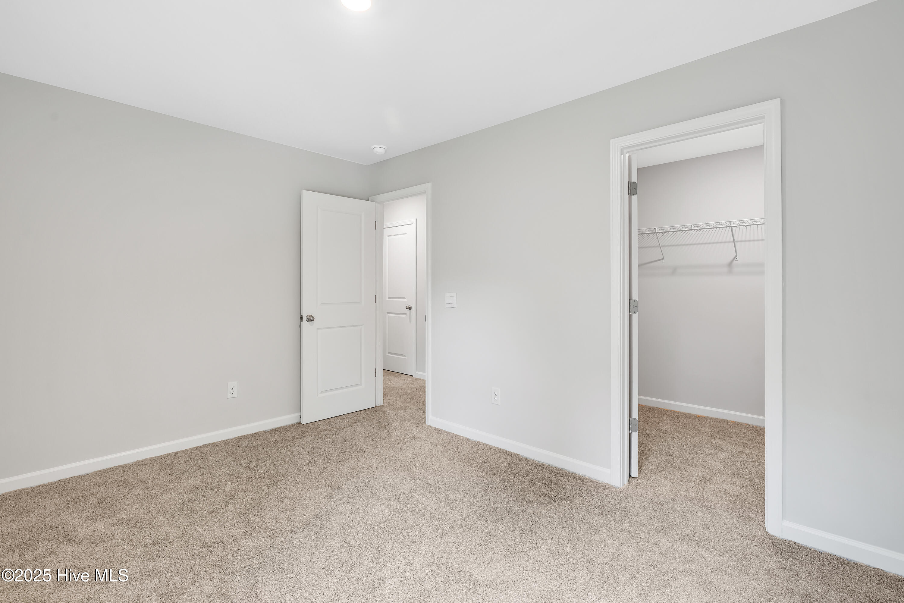 253 Red Vineyard Way Lot 22, Jacksonville, NC 28546 – photo 23: Similar Home
