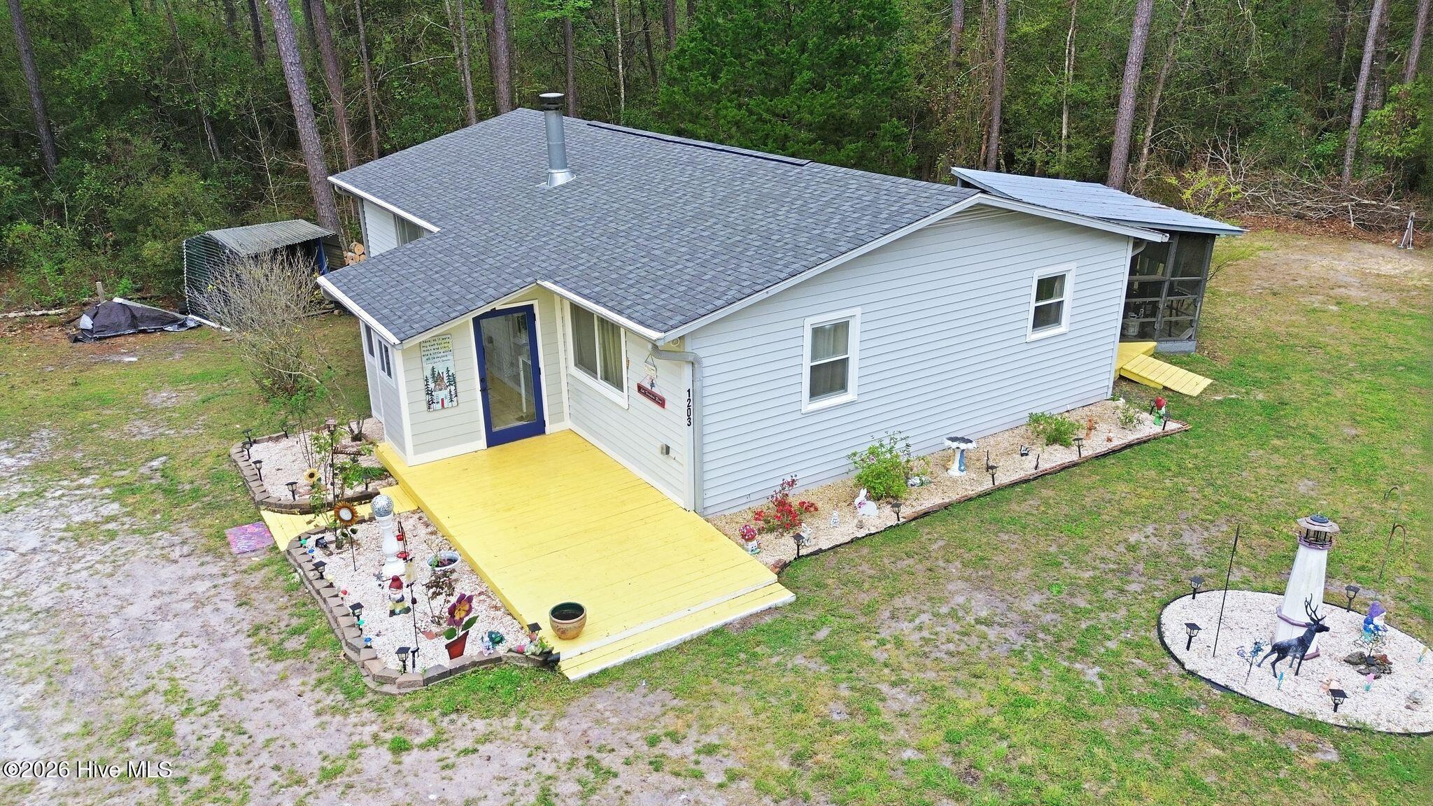 100565168 | Photo 36