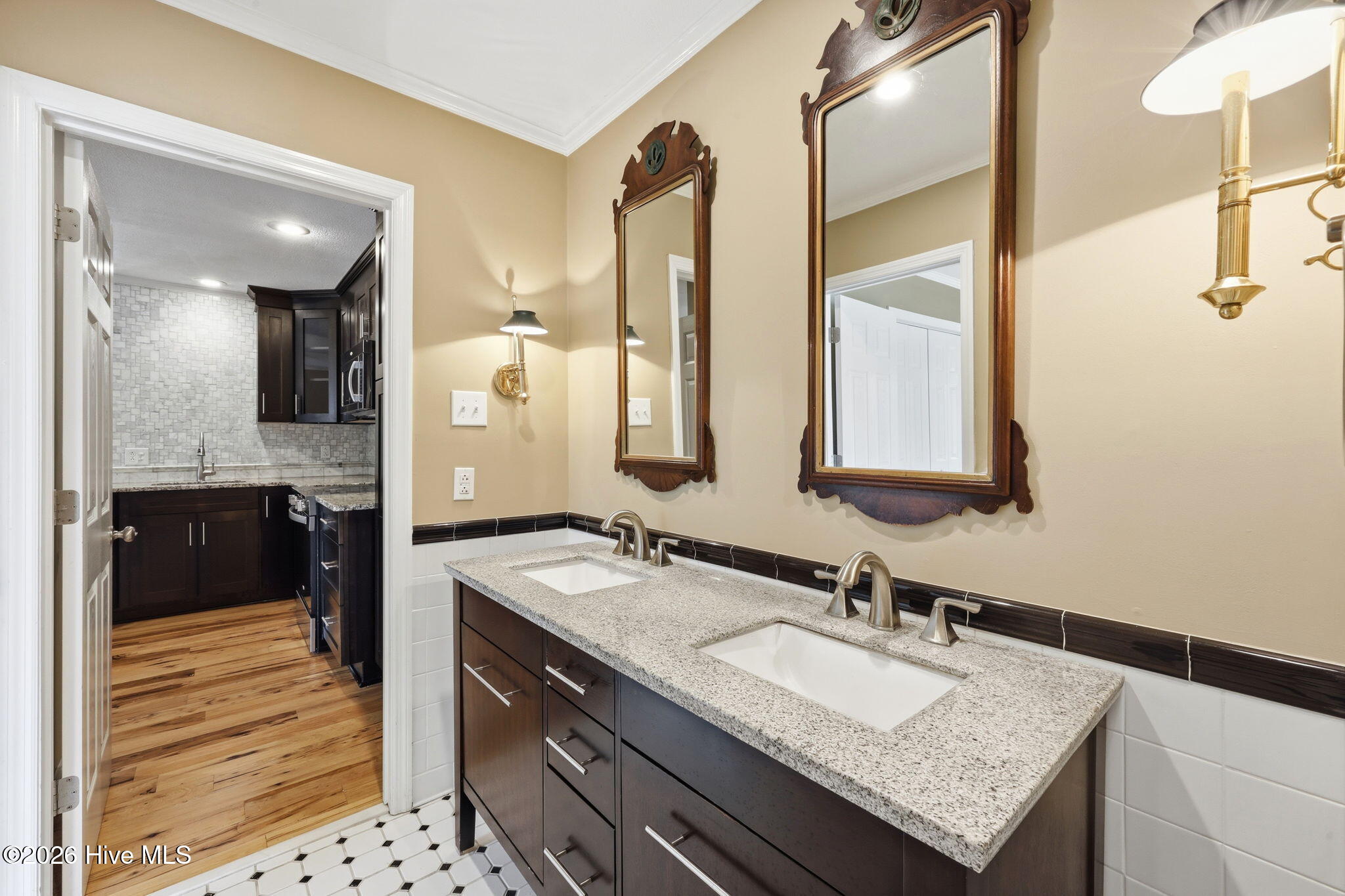 303 Midyette Street C14,Oriental