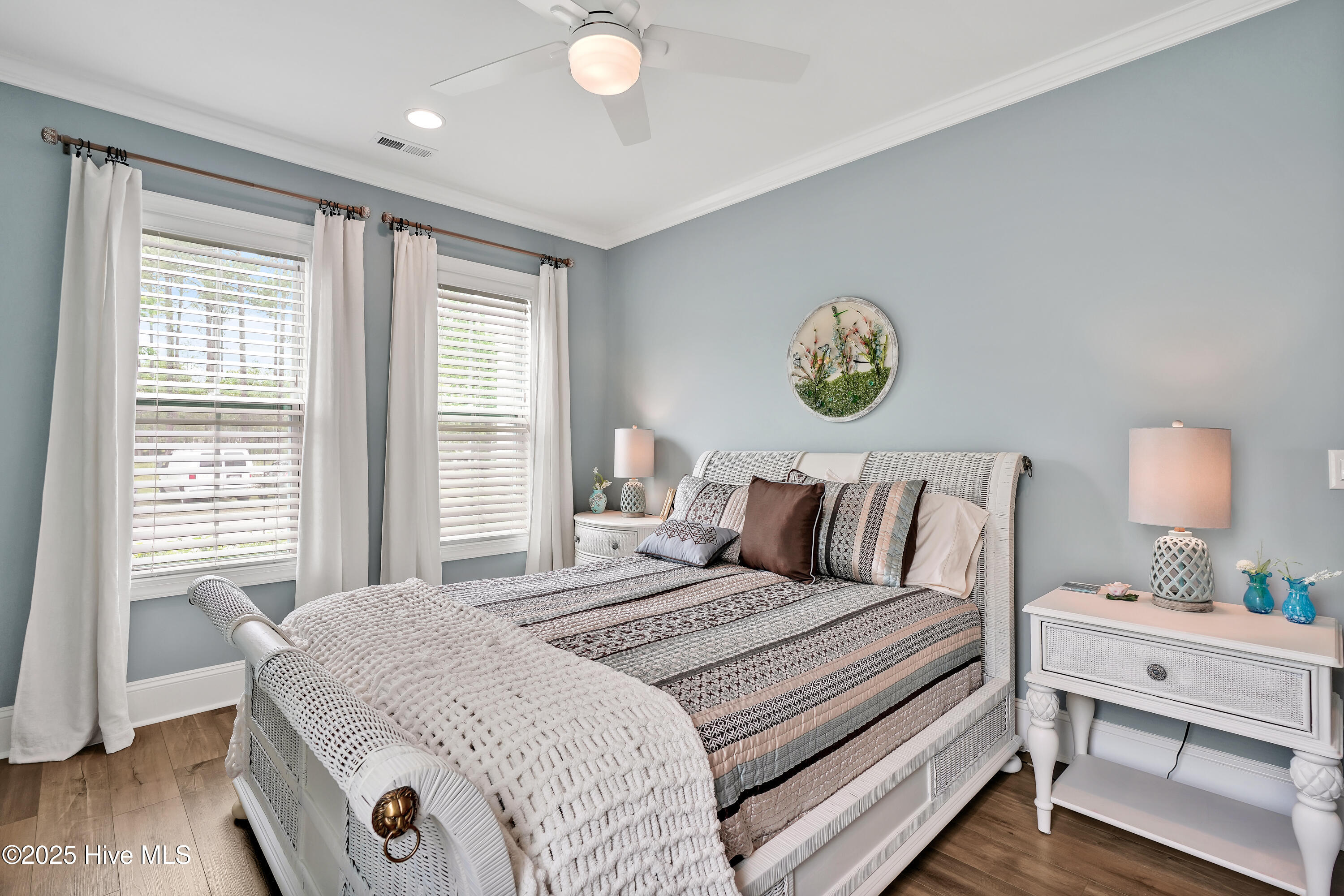 100508113 | Photo 22