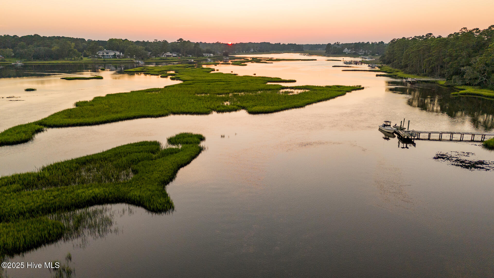 100535774 | Photo 12