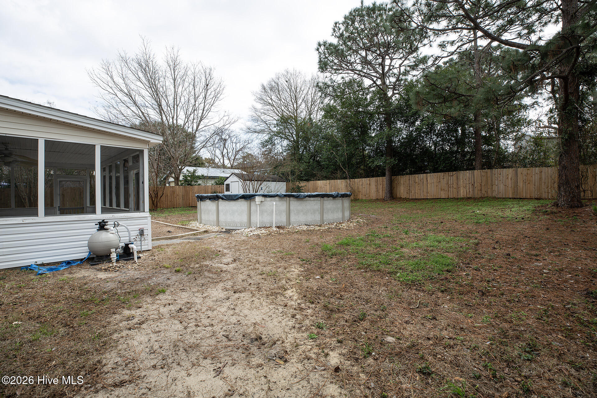 100558477 | Photo 45