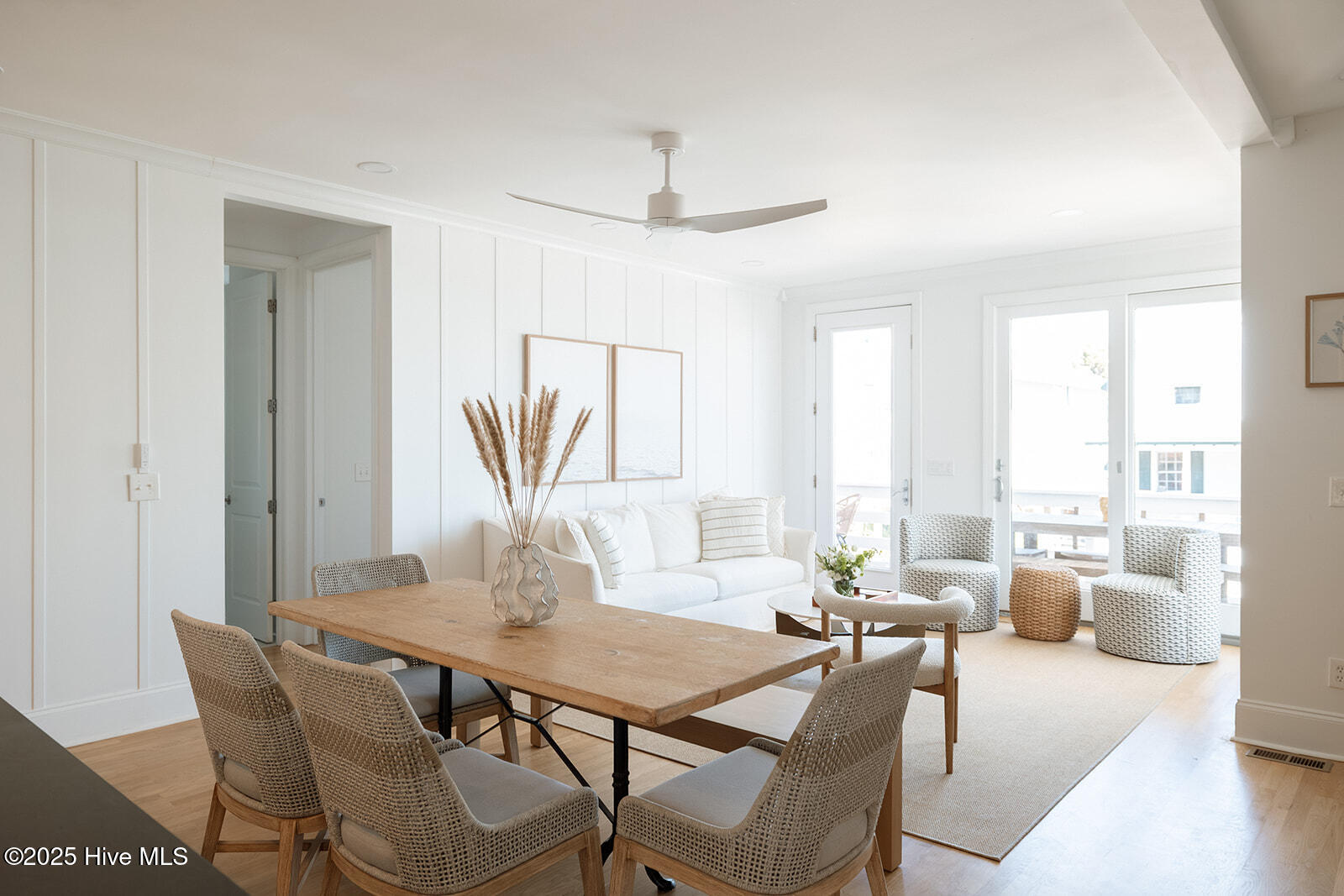 100536787 | Photo 11