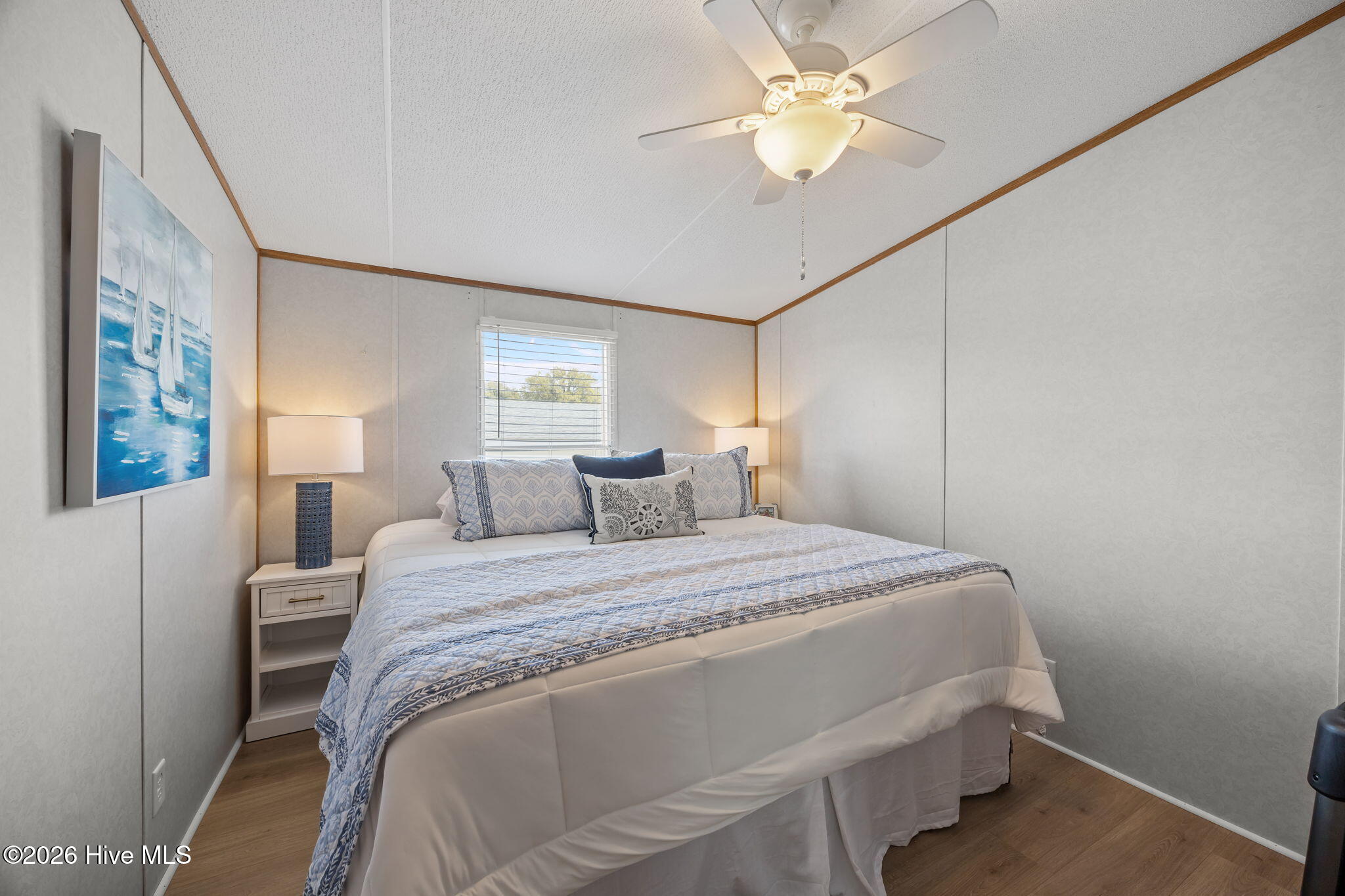 100566757 | Photo 31