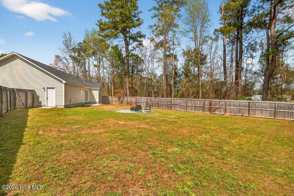 100562347 | Photo 16