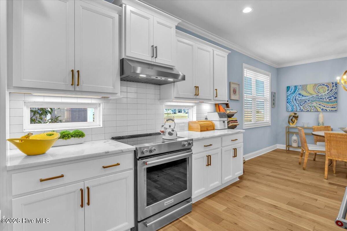 100562728 | Photo 27