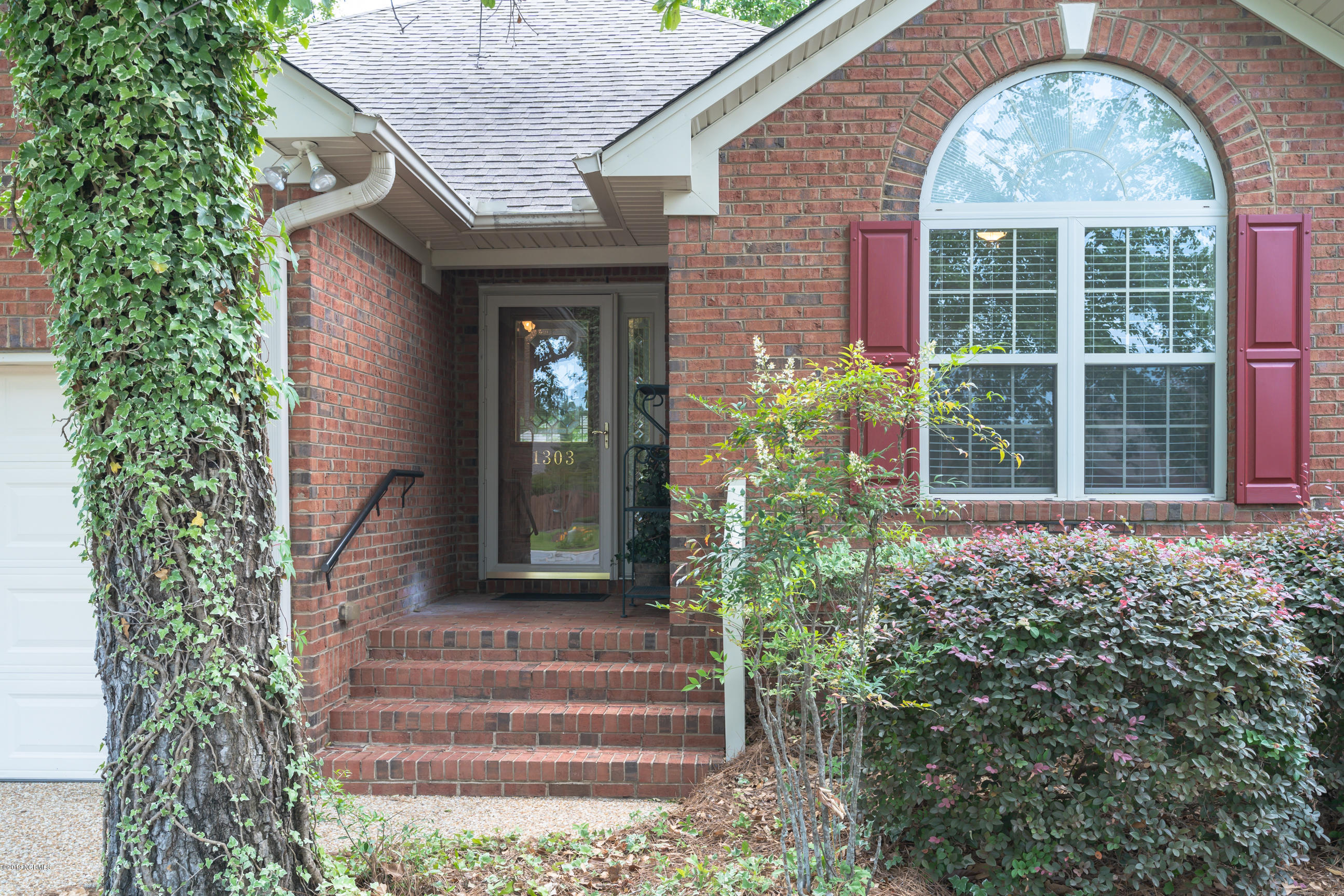 1303 Stonehaven Court-4