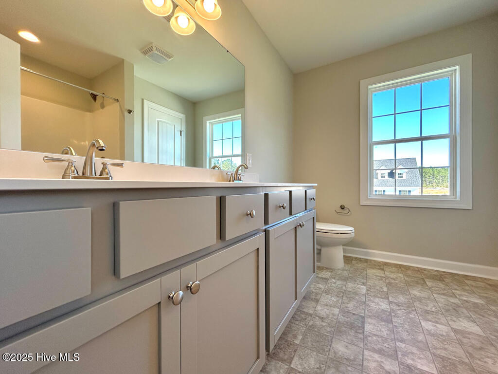 100522235 | Photo 40