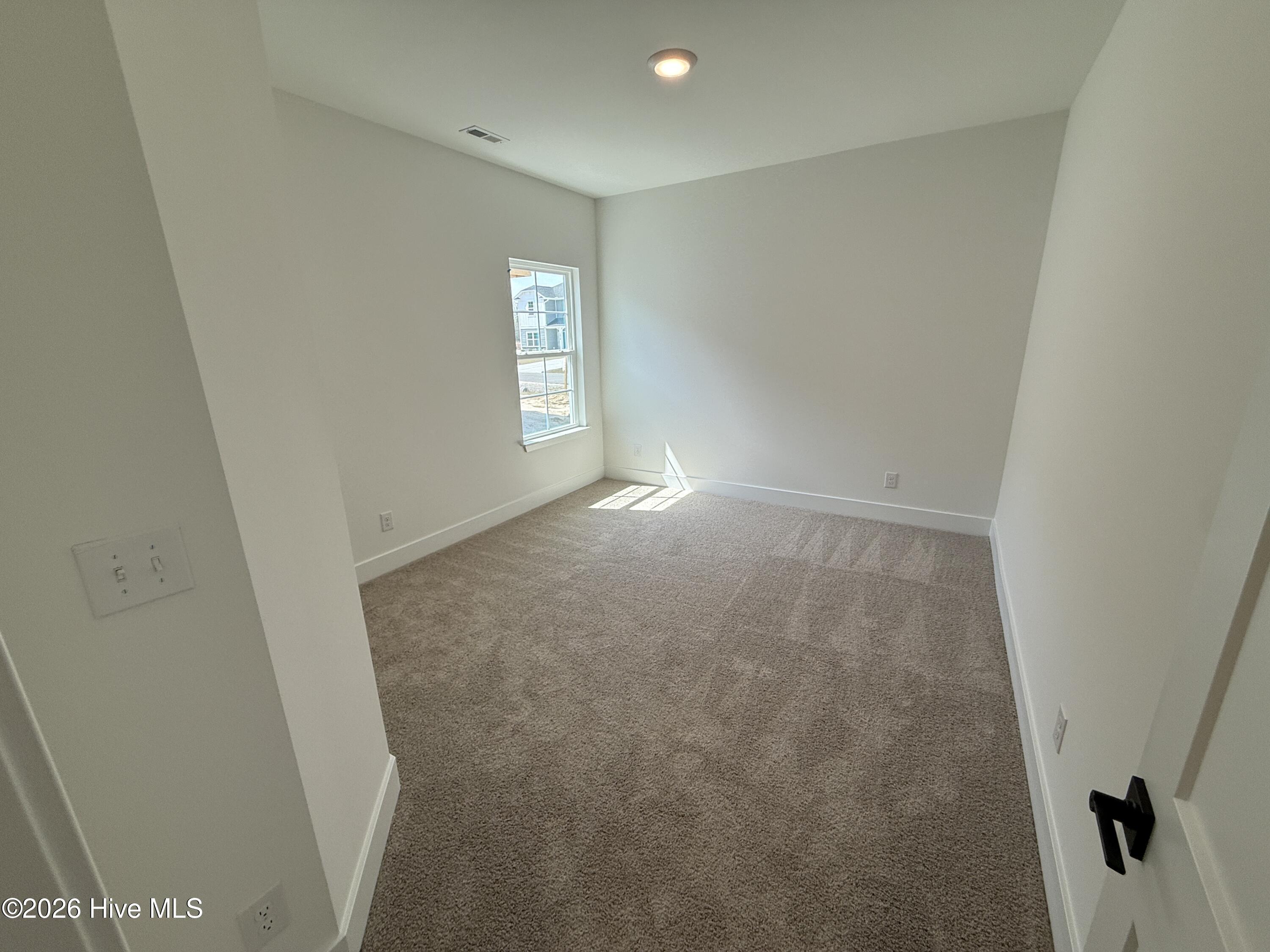 100551152 | Photo 23