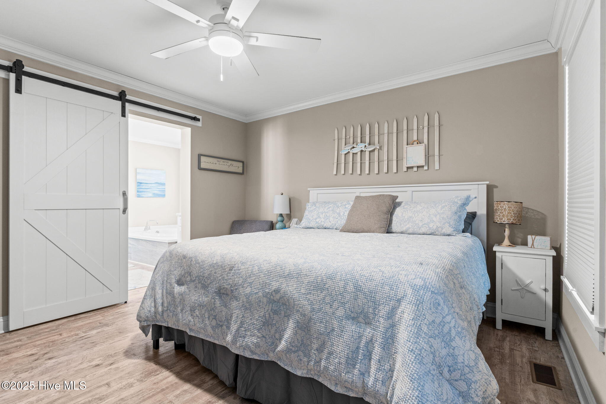 100546923 | Photo 19