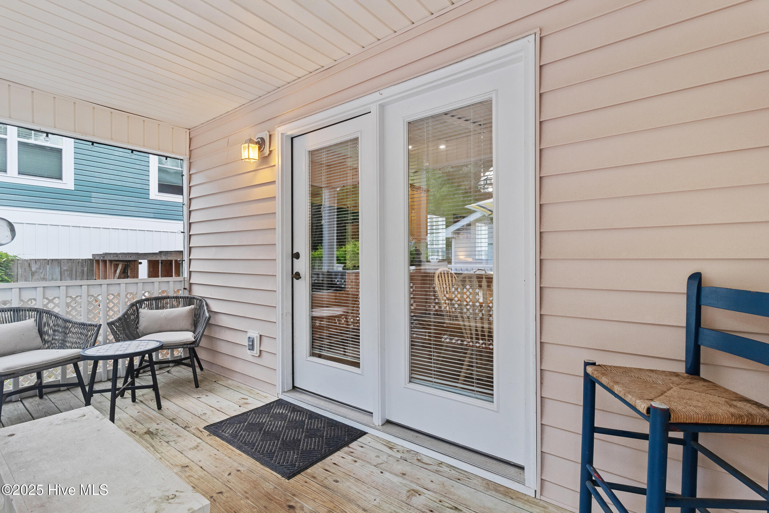 100525296 | Photo 31