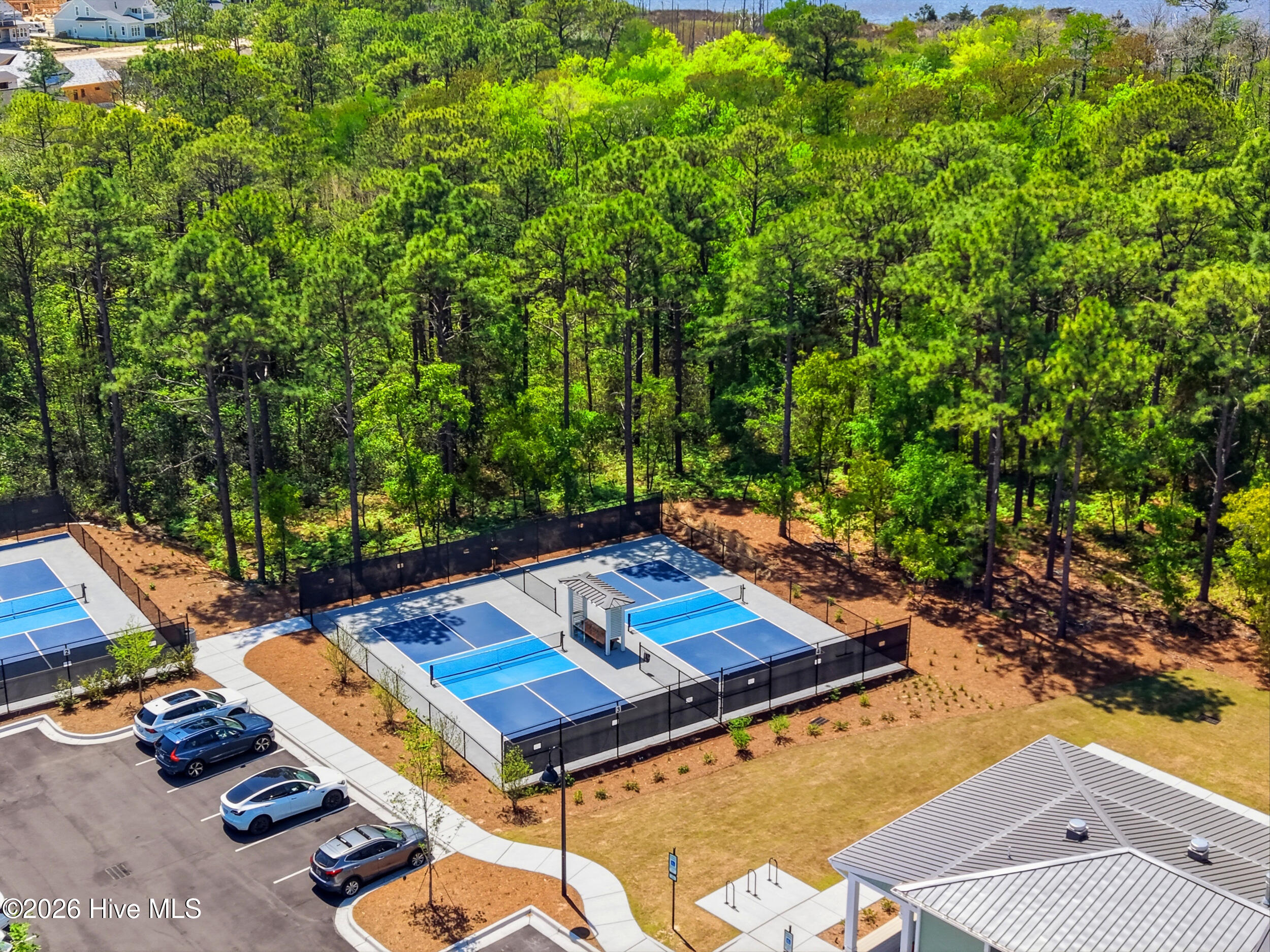 100569050 | Photo 68