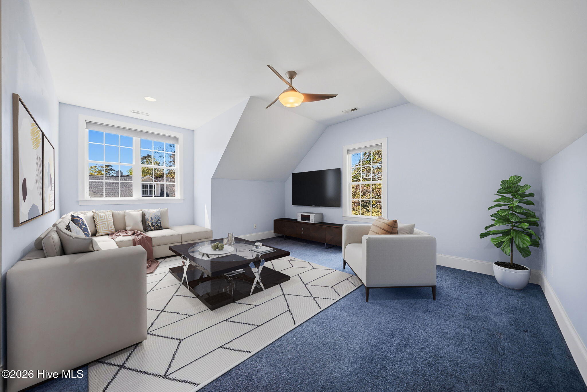 100564358 | Photo 45